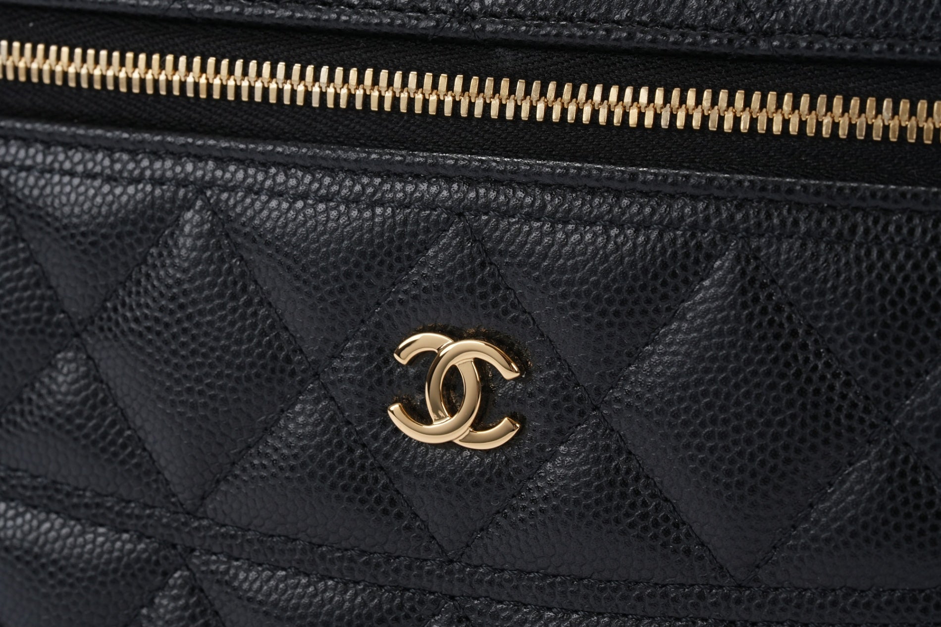 CHANEL マトラッセ スモールヴァニティケース