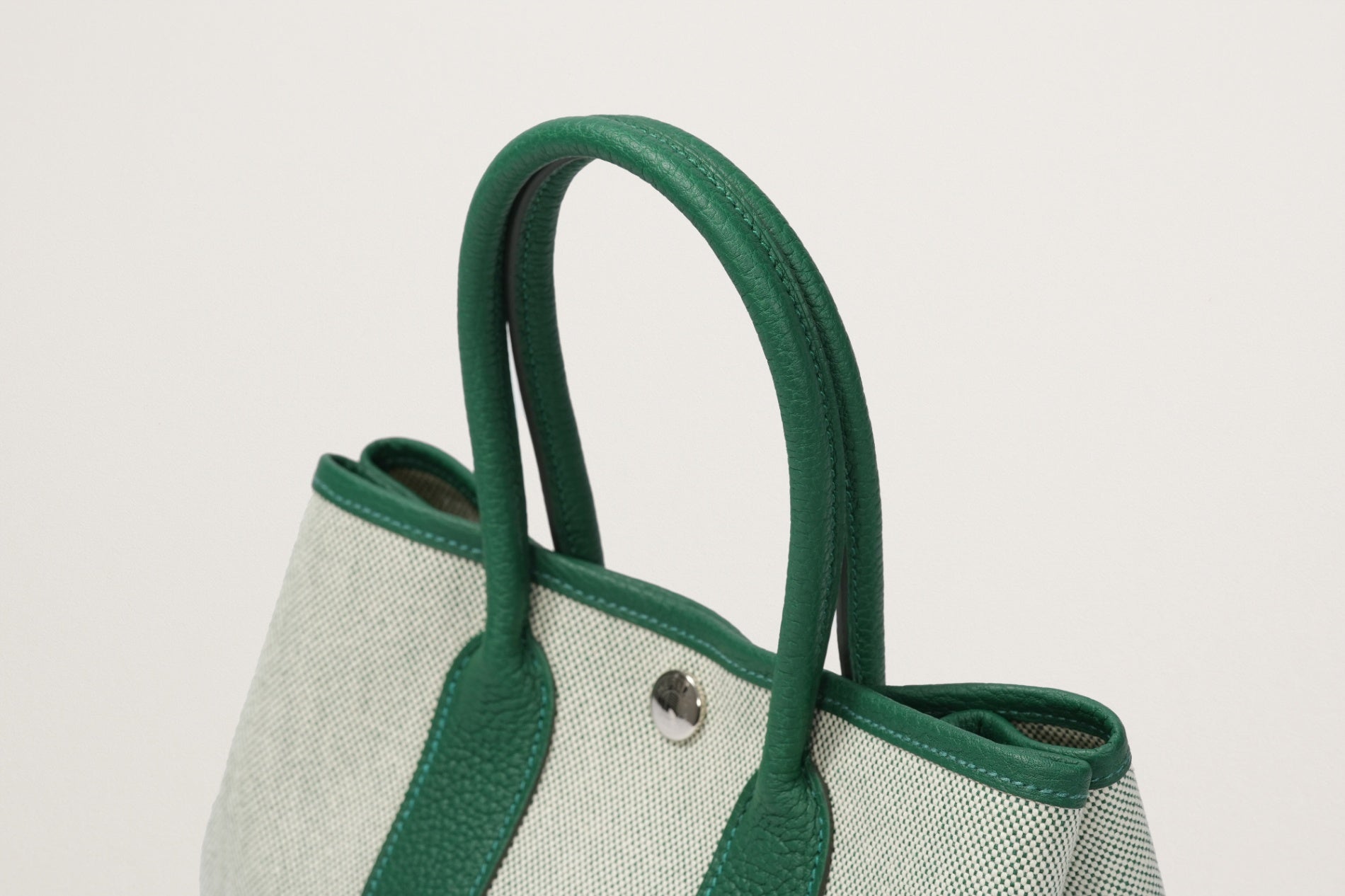 HERMES ネオ・ガーデン23 ヴェールモワイヤン/エクリュ