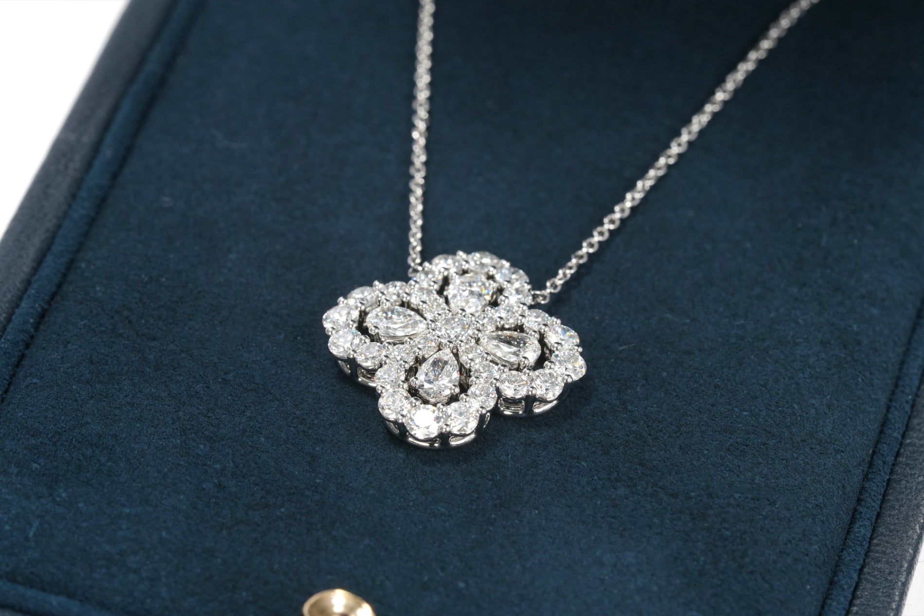 HARRY WINSTON PT950 ループ バイ ハリーウィンストン フルモチーフ