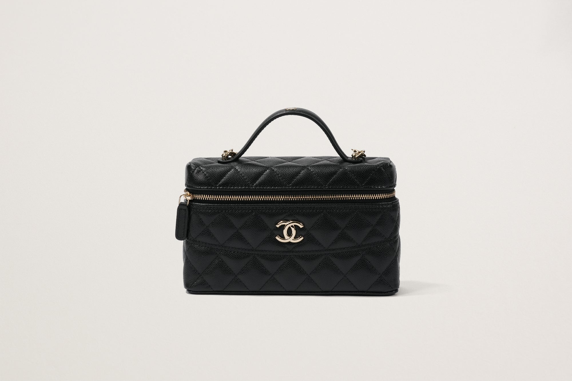 CHANEL マトラッセ スモールヴァニティケース – GINZA SATAKE