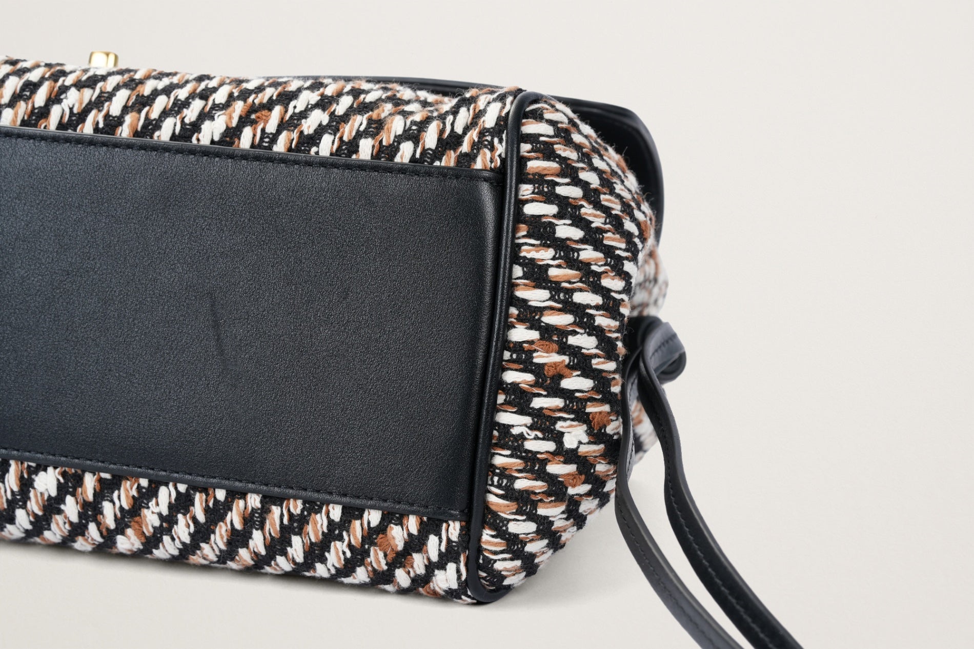 CHANEL スモール ショッピング バッグ