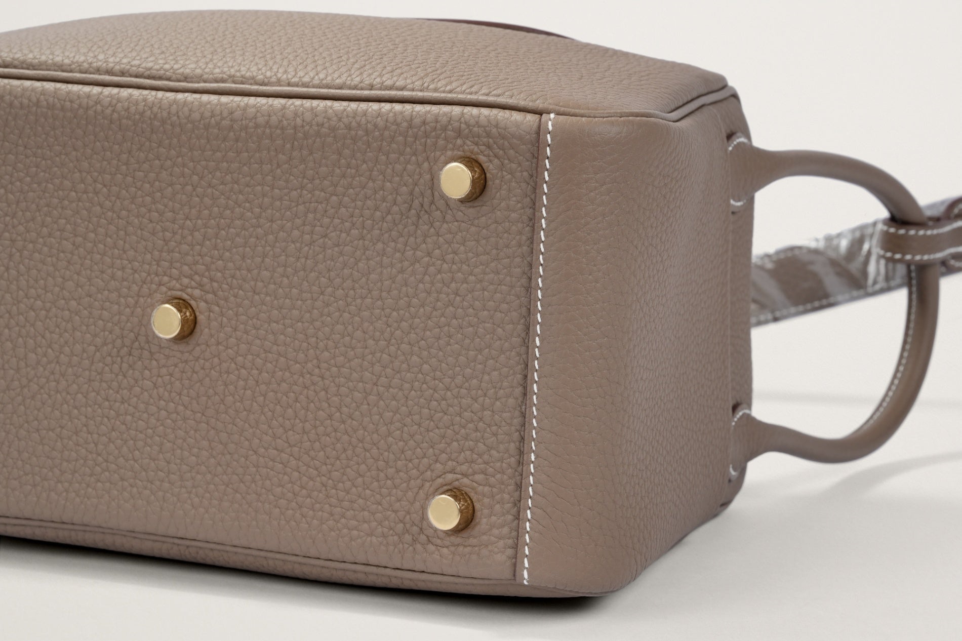 HERMES リンディ26 エトゥープ