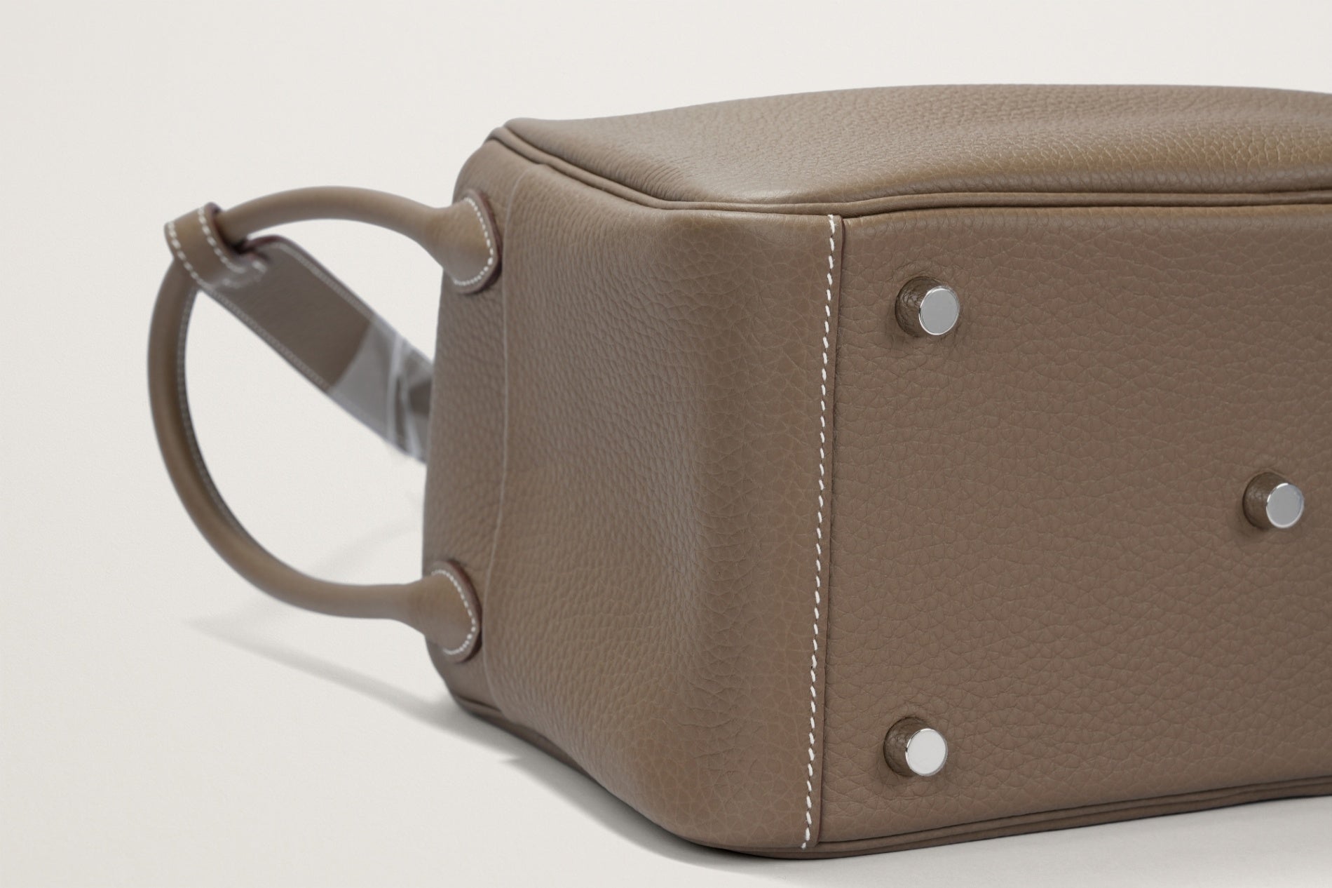 HERMES リンディ26 エトゥープ