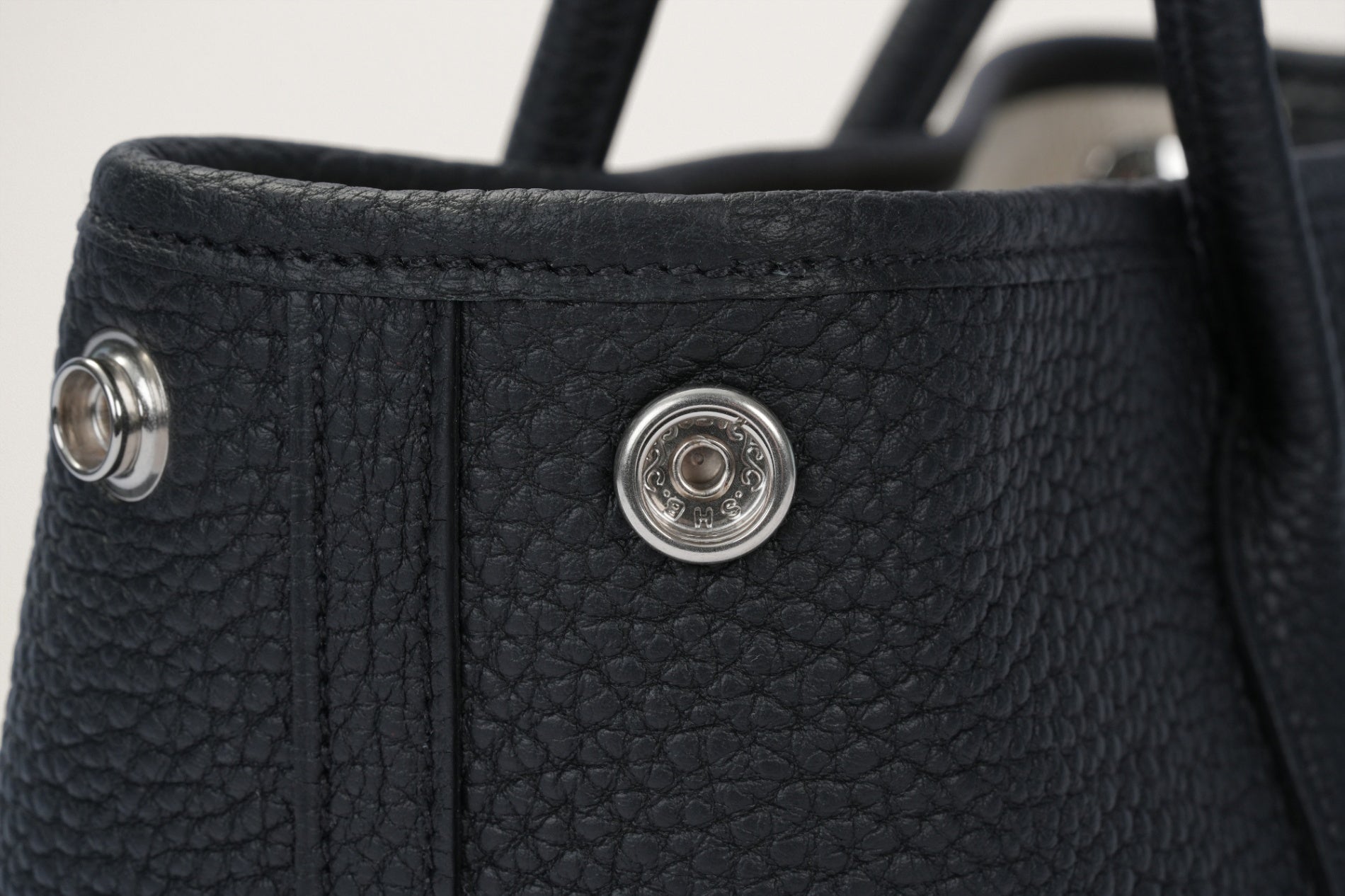 HERMES ネオ・ガーデン23 黒