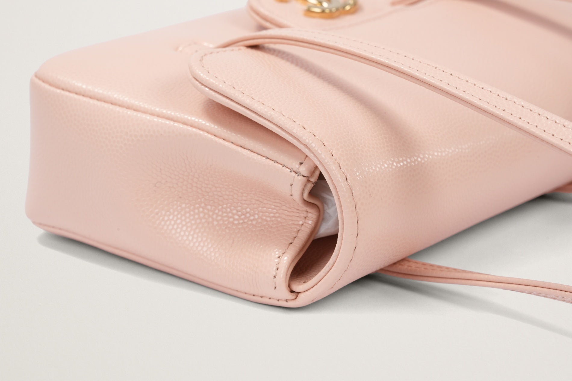 CHANEL ストラップ クラッチ バッグ – GINZA SATAKE