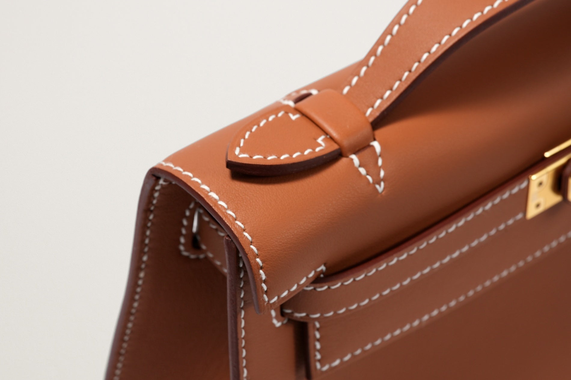 HERMES ポシェットケリー ゴールド