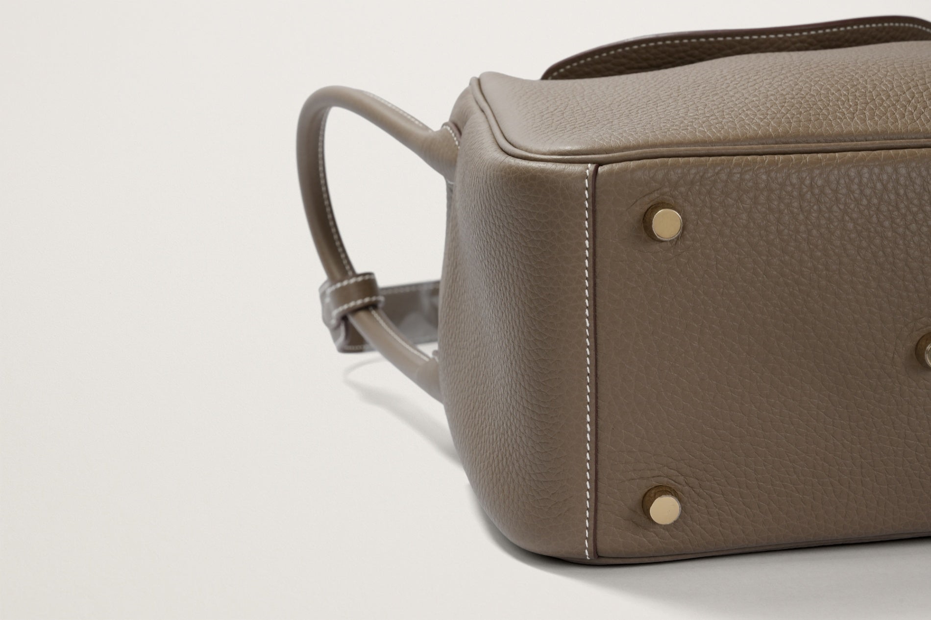 HERMES リンディ26 エトゥープ