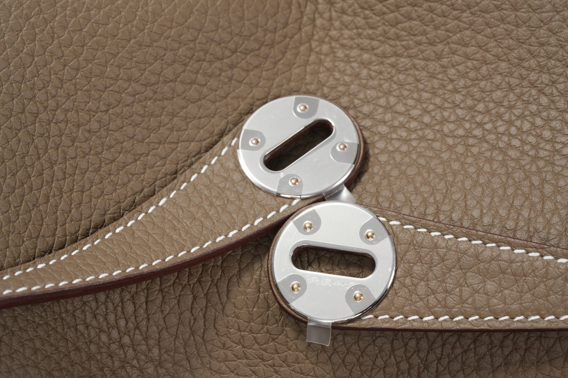 HERMES リンディ26 エトゥープ