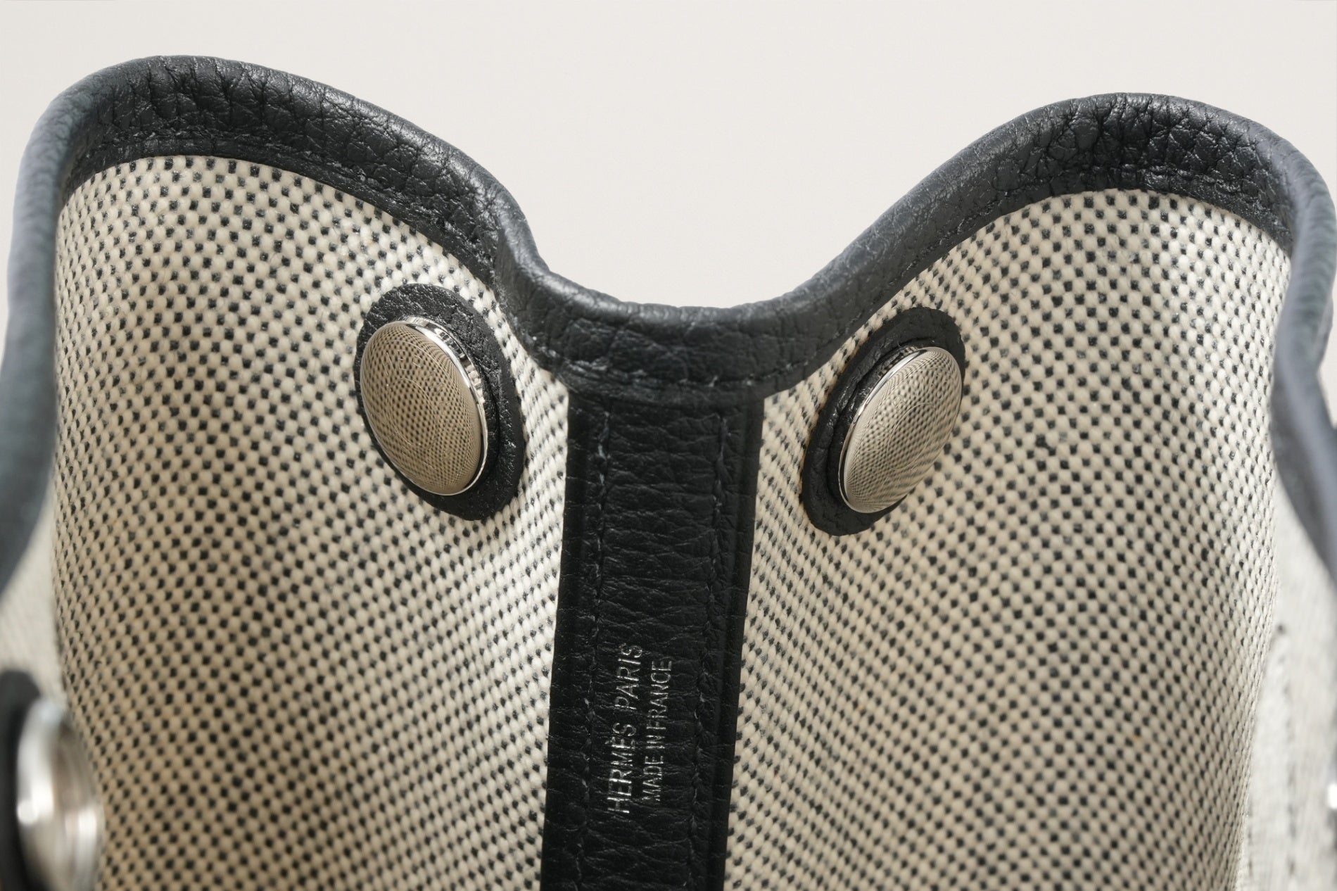 HERMES ネオ・ガーデン23 黒