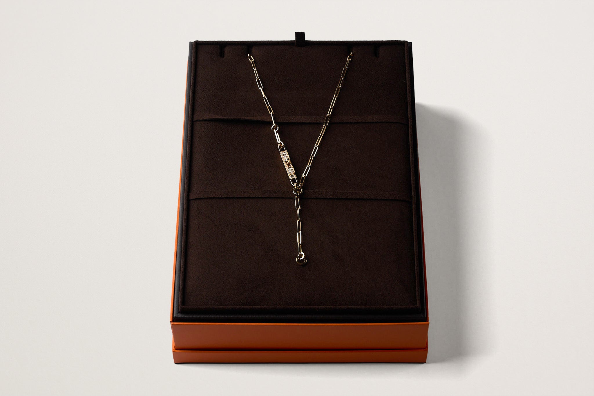 エレガントに煌めく☆【HERMES】ケリー ネックレス PM HERMES ネックレス ケリーシェーヌ PM – GINZA SATAKE