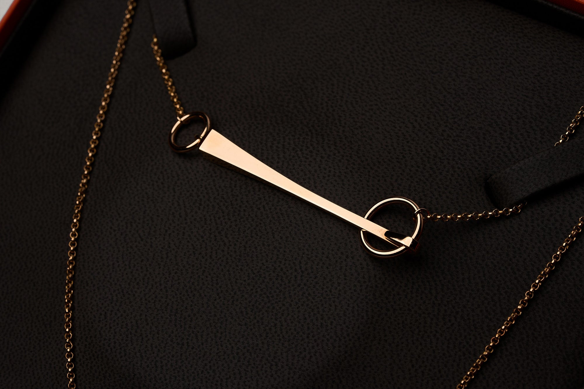 HERMES ロングネックレス クルー・ド・フォルジュ