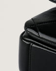 CHANEL 19 ショルダーバッグ