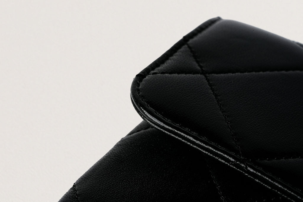 CHANEL 19 ショルダーバッグ