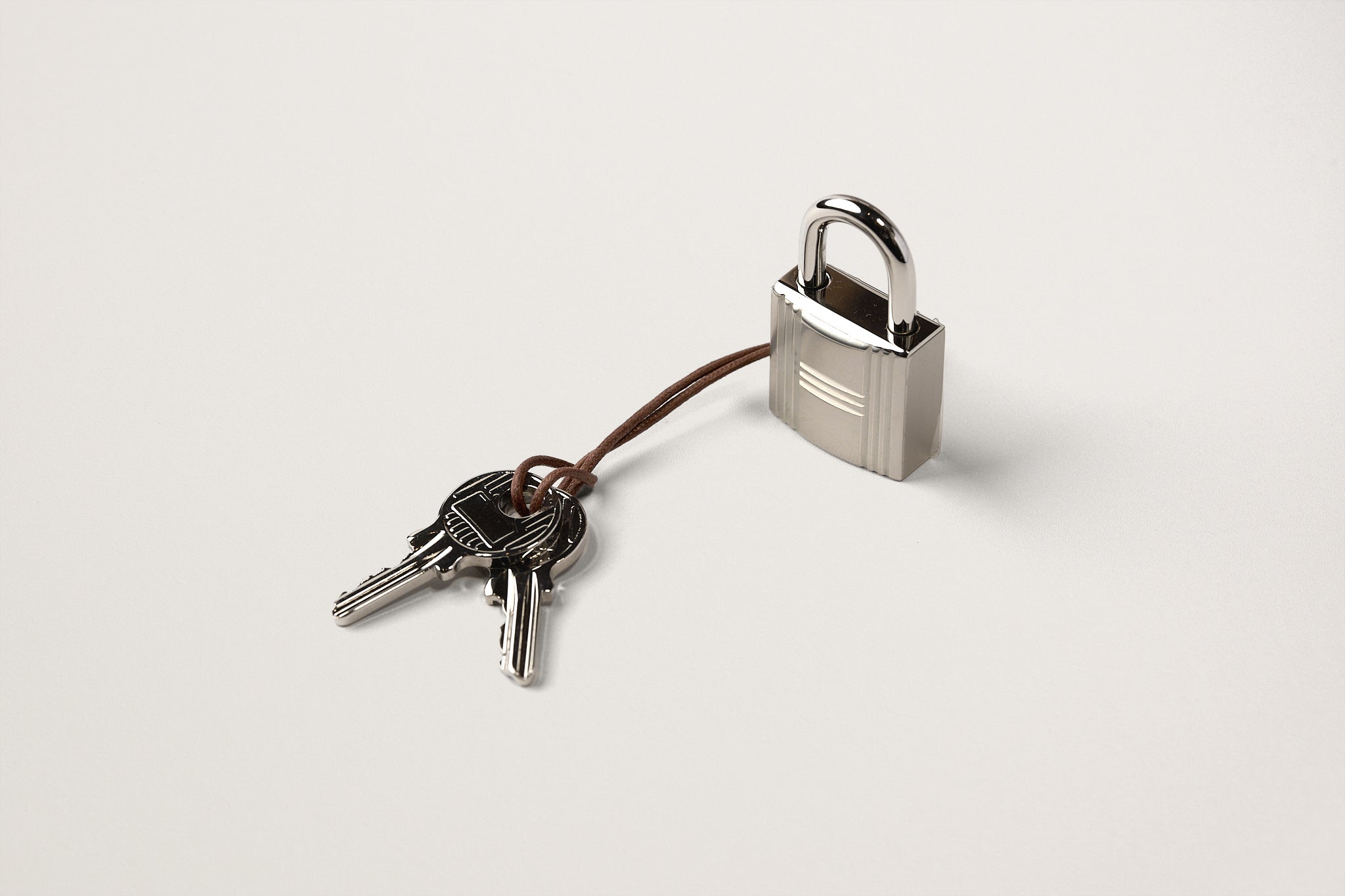 HERMES ピコタンロック マイクロ14 ラッキーデイジー – GINZA SATAKE HERMES ピコタンロック マイクロ14 ラッキーデイジー – GINZA SATAKE
