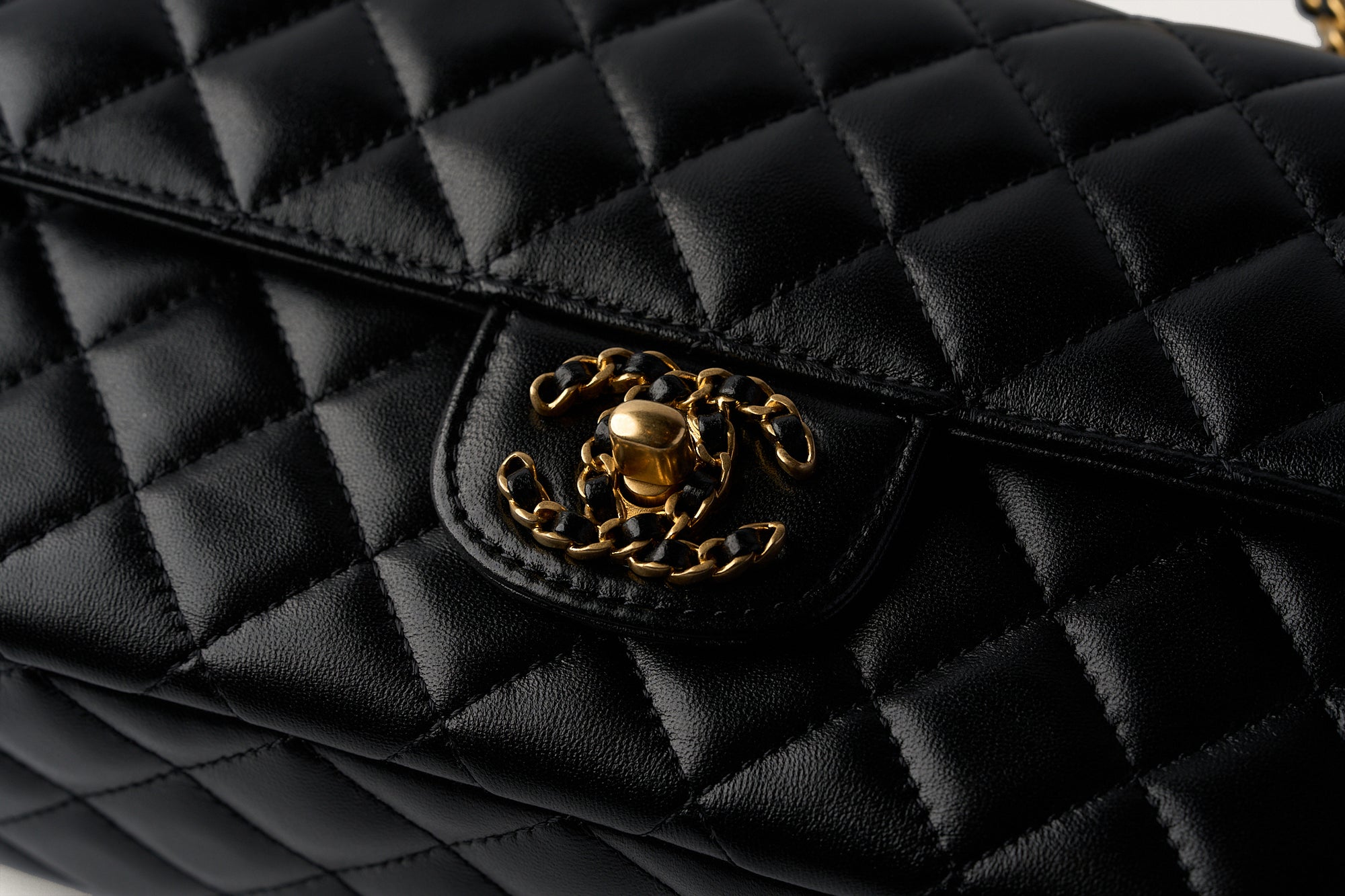 CHANEL マトラッセトップハンドバッグ