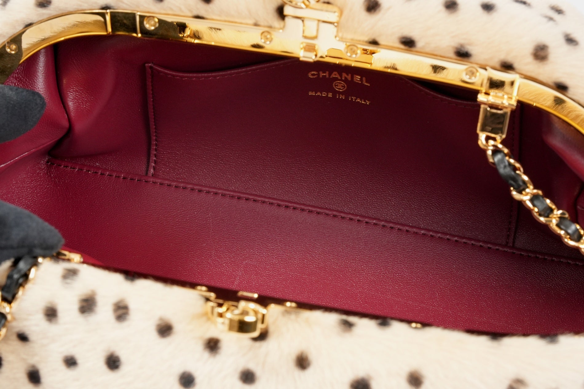 CHANEL メティエダール チェーン クラッチ