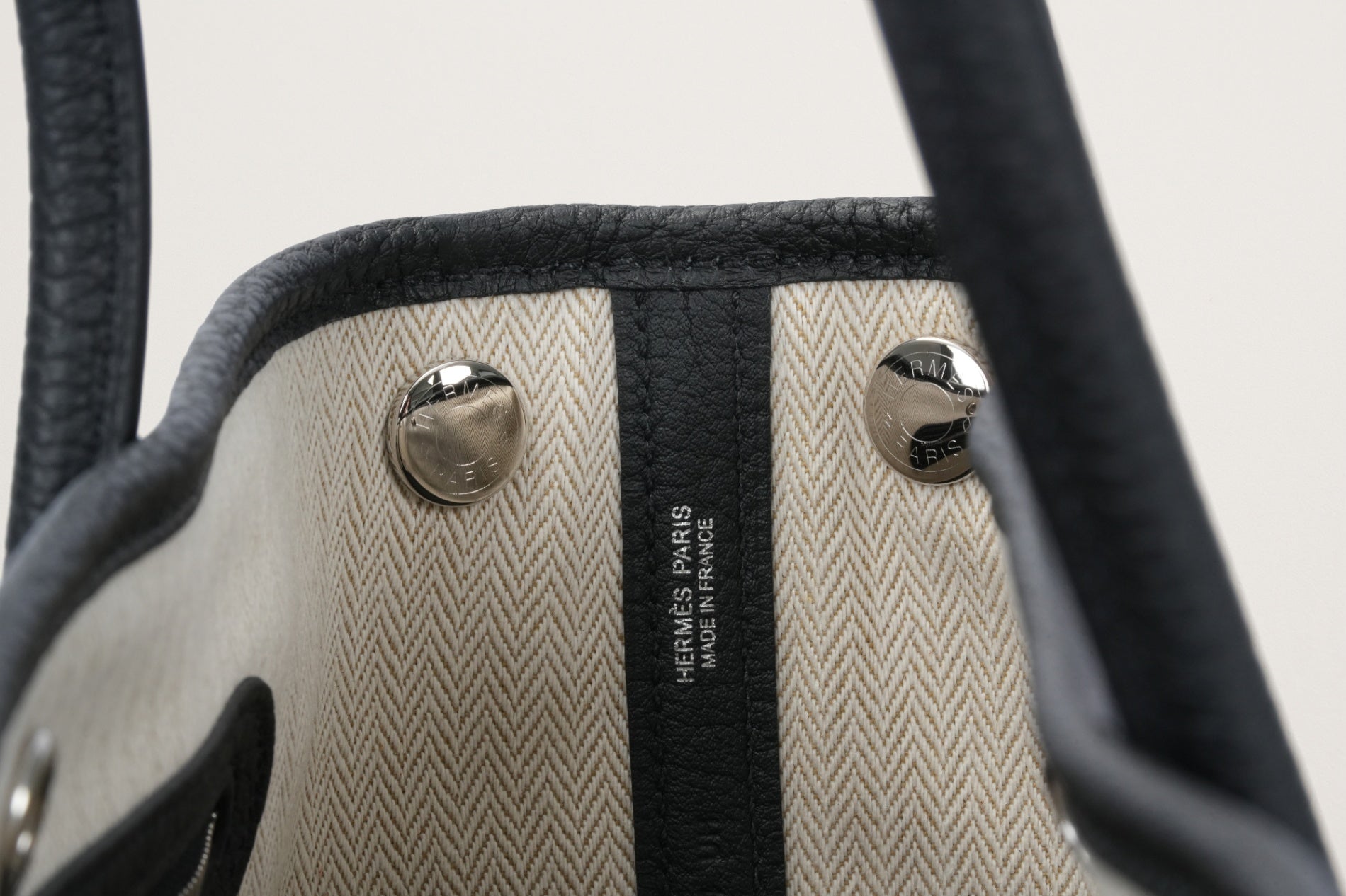 HERMES ネオ・ガーデン23 黒
