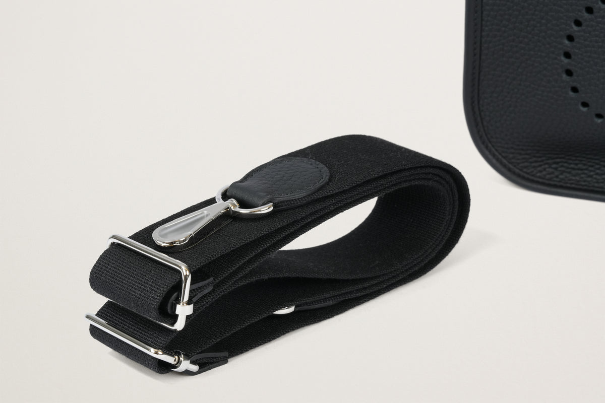 HERMES エヴリン23 黒