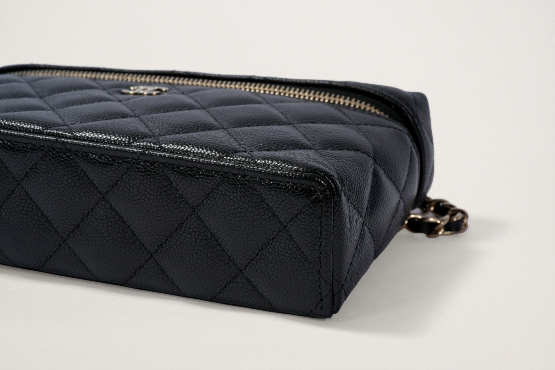 CHANEL マトラッセ スモールヴァニティケース