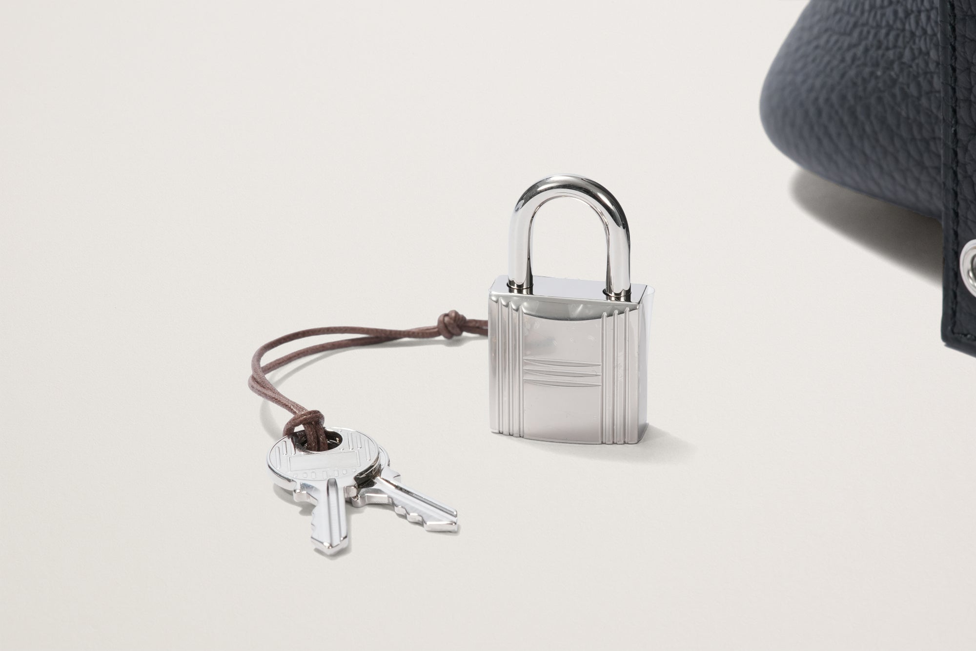 HERMES ピコタンロック18 黒