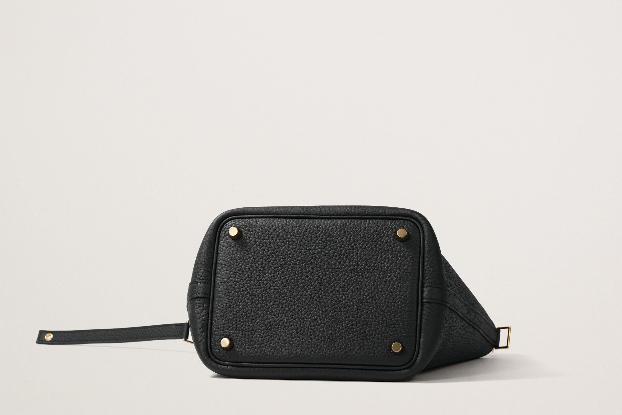 HERMES ピコタンロック18 黒 – GINZA SATAKE