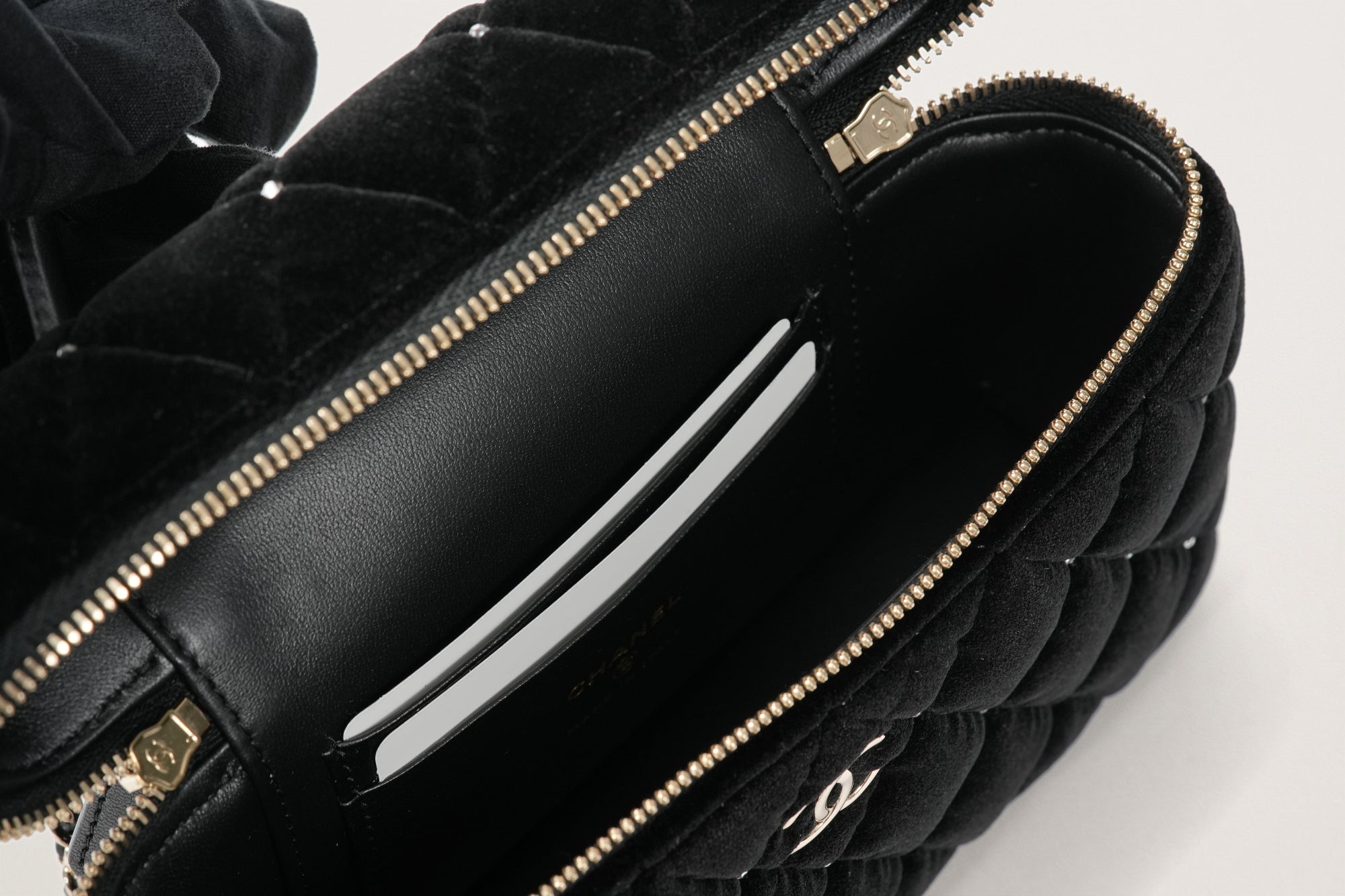 CHANEL シャネル ヴァニティケース – GINZA SATAKE