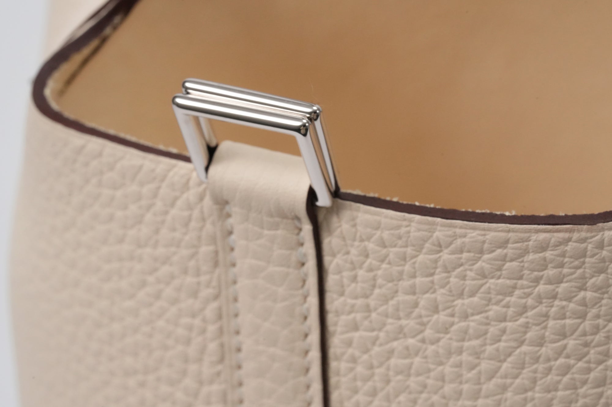 HERMES ピコタンロック18