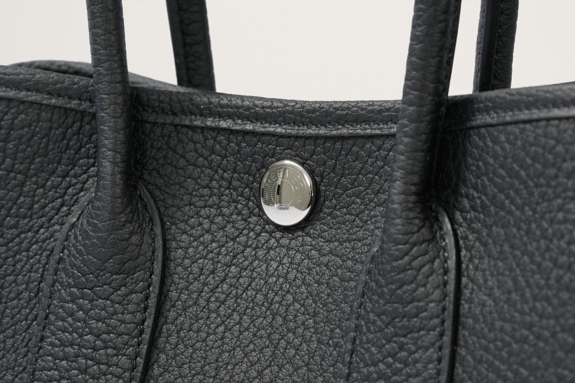 HERMES ネオガーデン23 黒