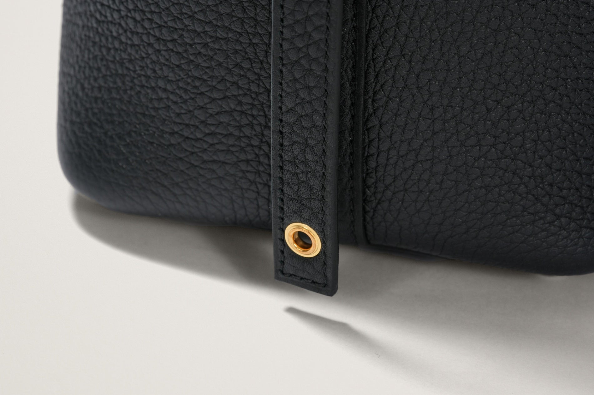 HERMES ピコタンロック18 黒