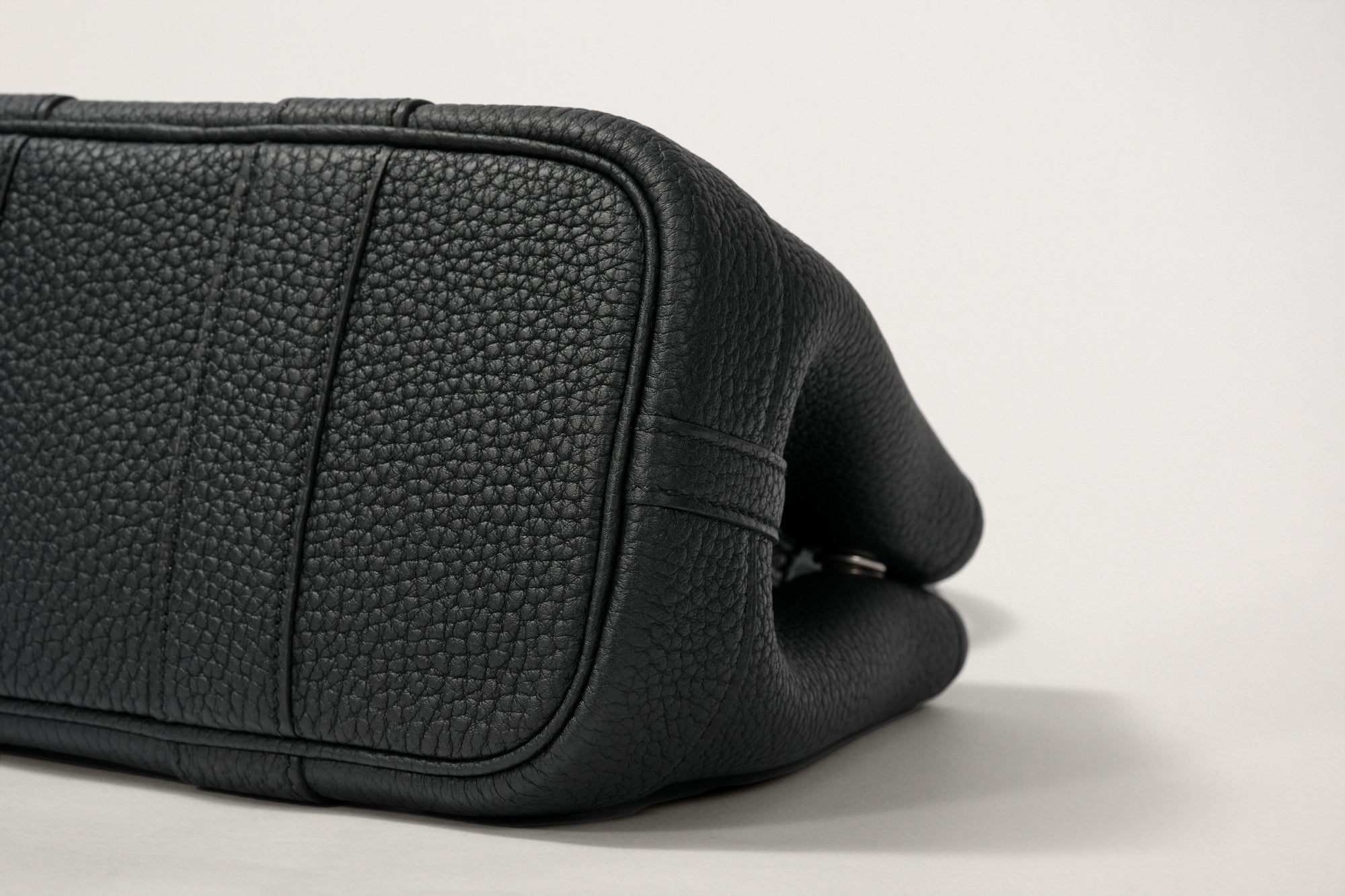 HERMES ネオガーデン23 黒