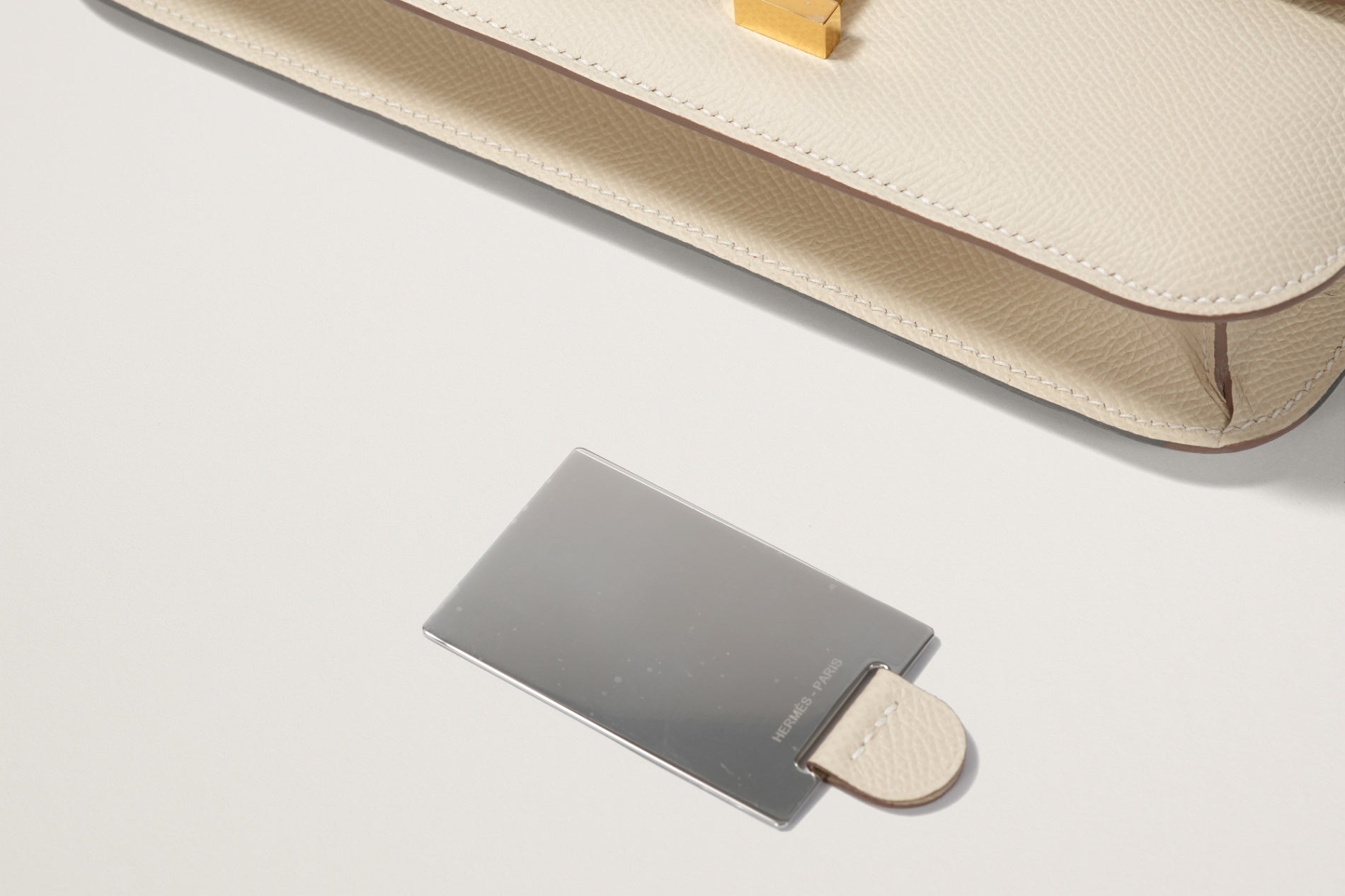 HERMES コンスタンスエラン クレ