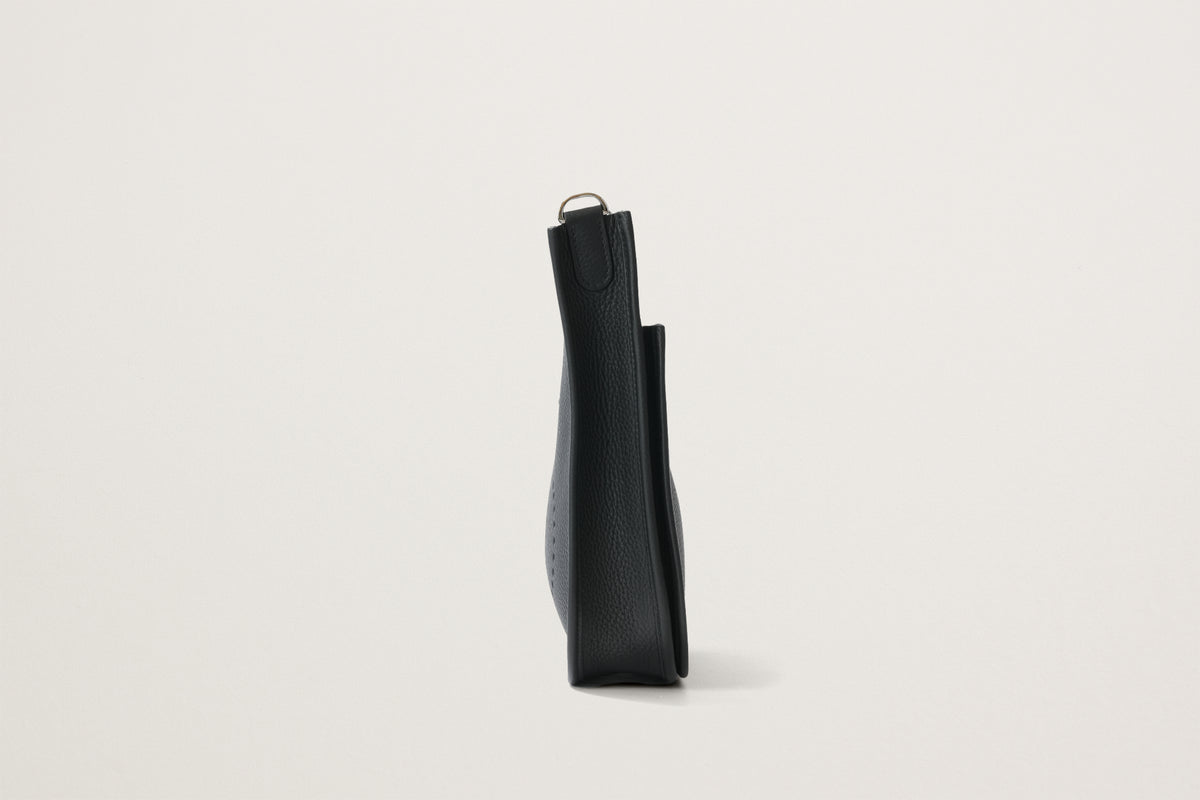 HERMES エヴリン23 黒