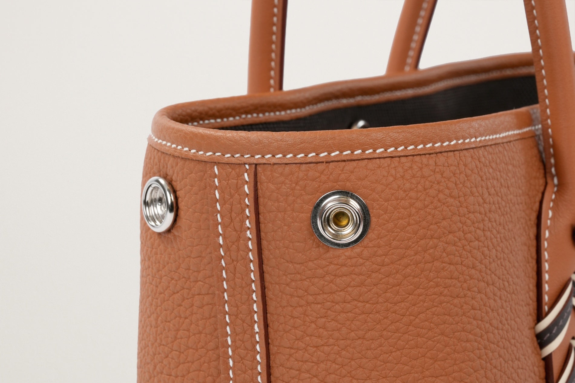 ✳︎ HERMÈS ✳︎ ナプキン 2枚組 ブラウン HERMES ネオ・ガーデン・ブルティ23 ゴールド/ベブラン/クレ – GINZA