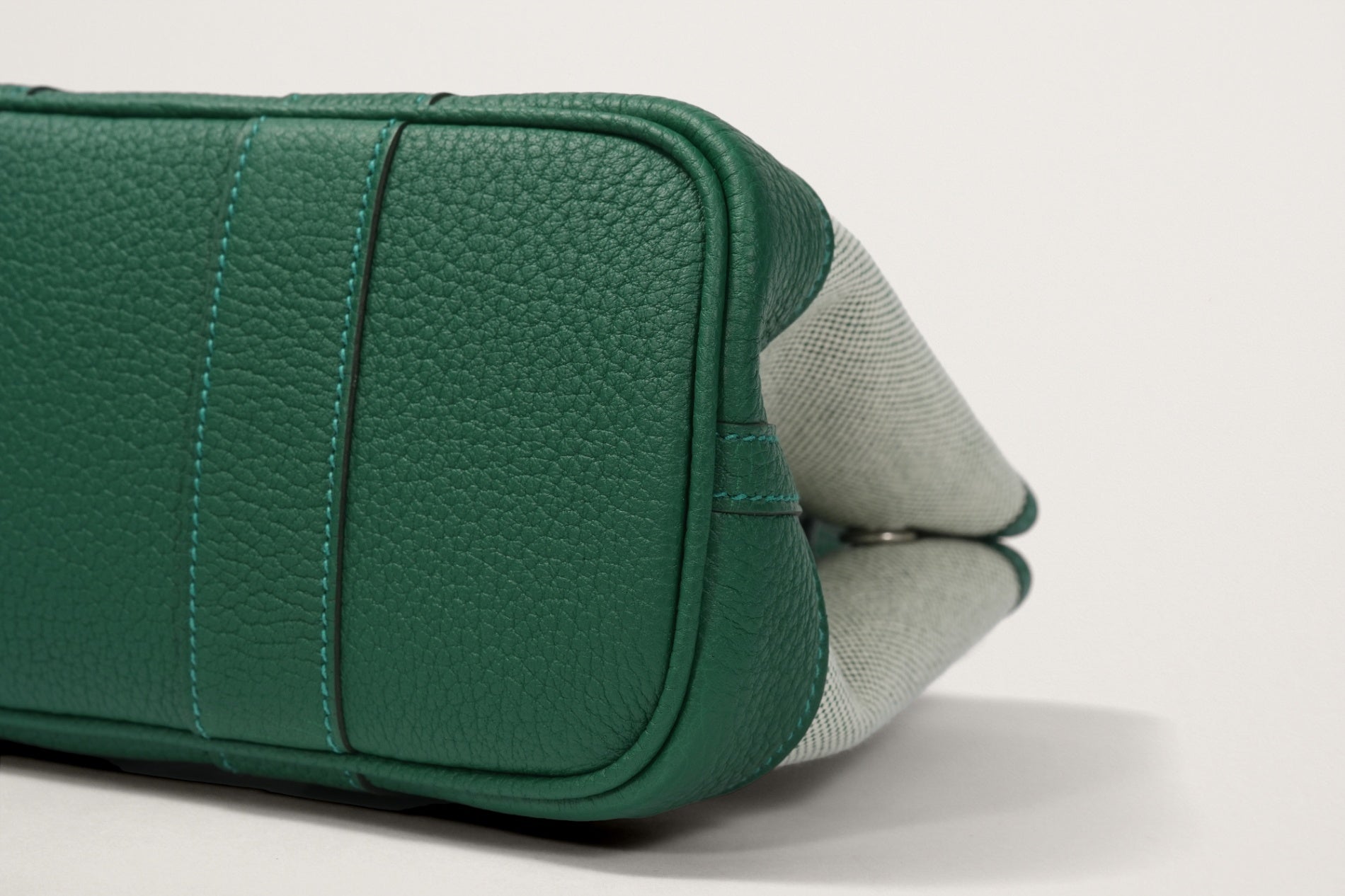 HERMES ネオ・ガーデン23 ヴェールモワイヤン/エクリュ