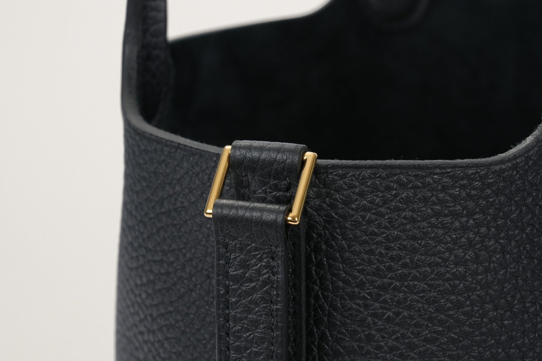 HERMES ピコタンロック18 黒