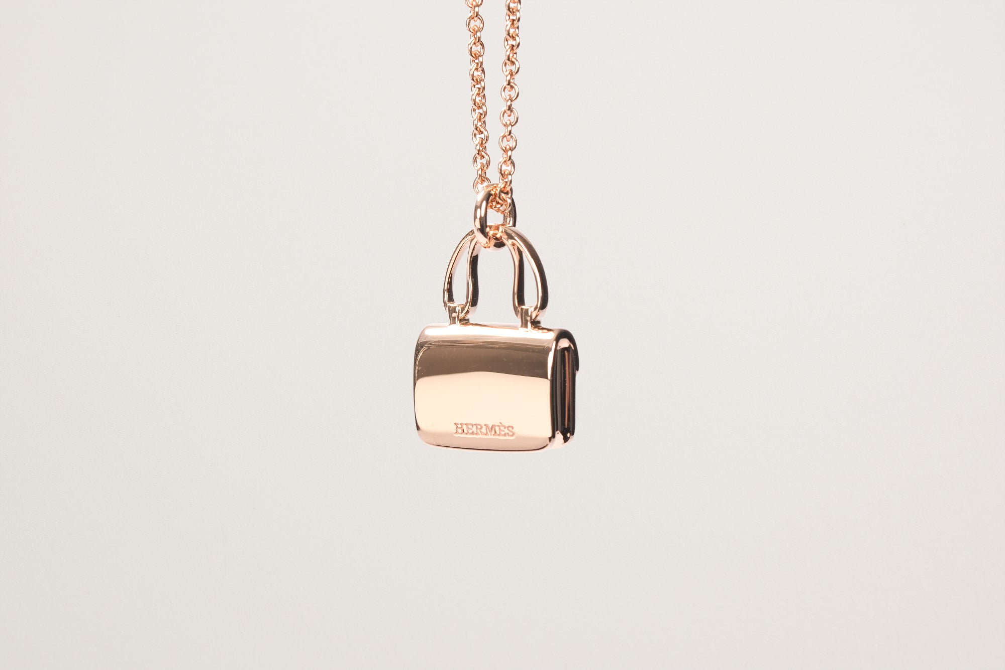HERMES K18PG アミュレット コンスタンス ダイヤモンド ネックレス