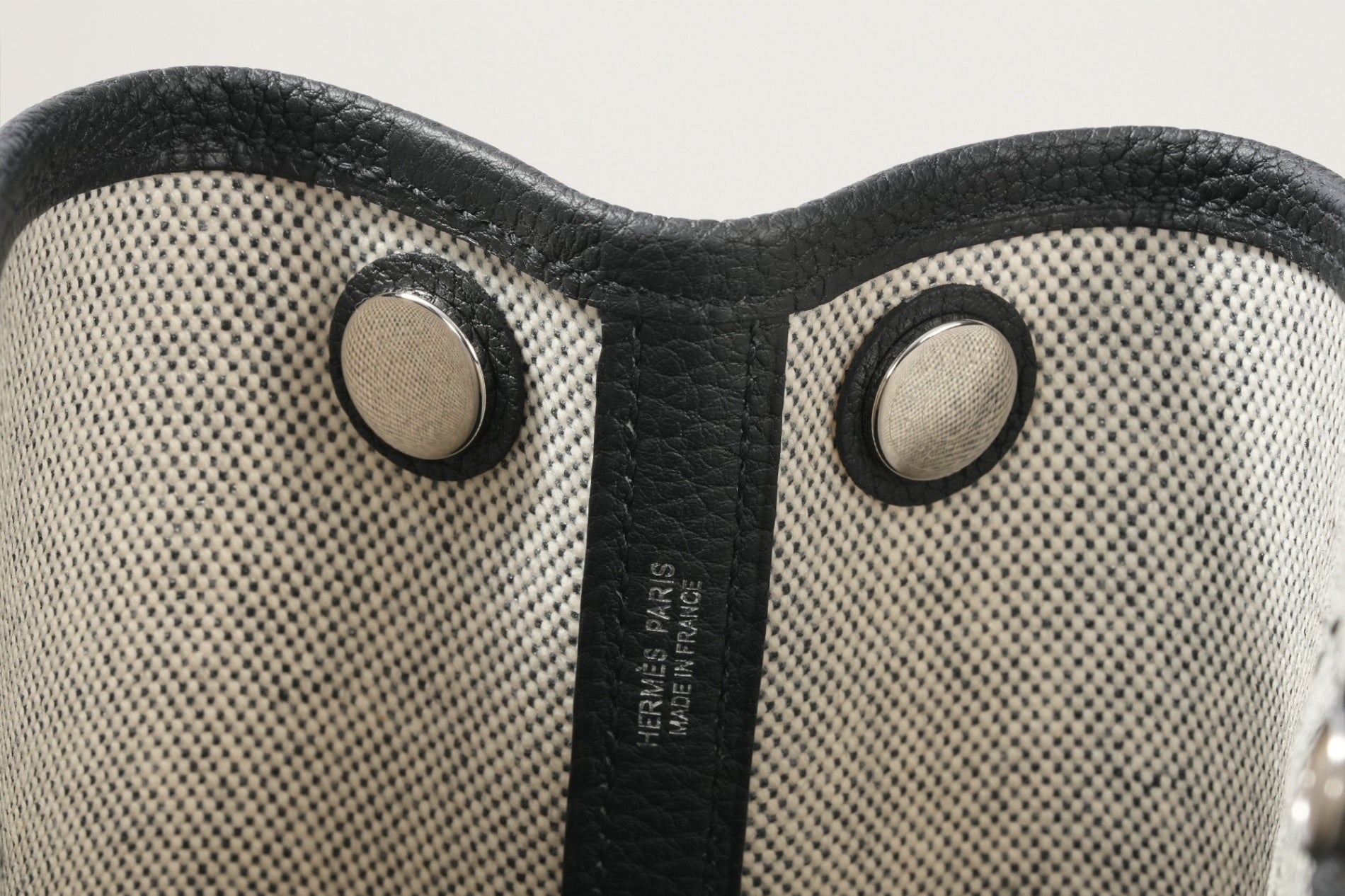 HERMES ネオ・ガーデン23 黒