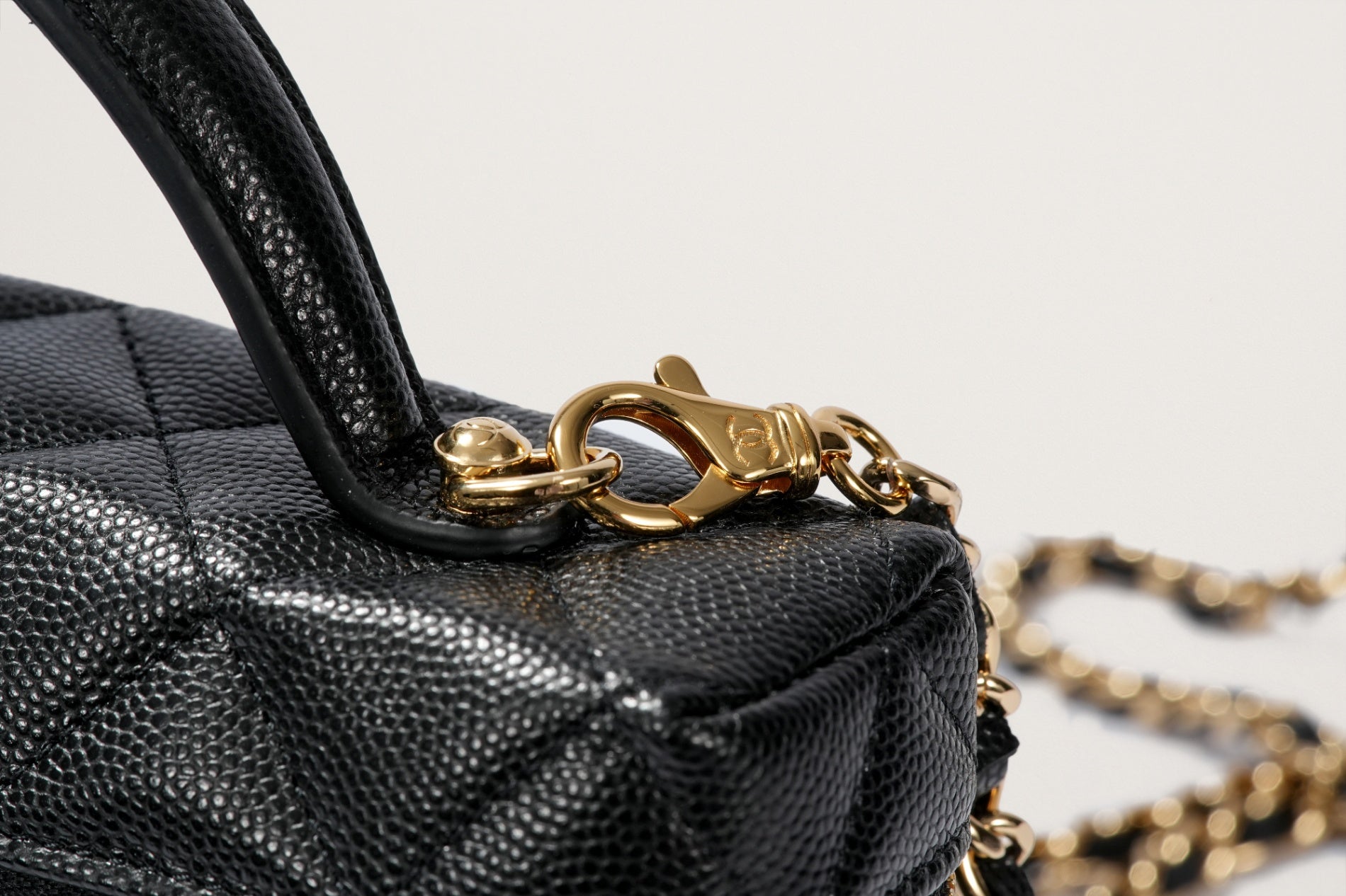 CHANEL マトラッセ スモールヴァニティケース