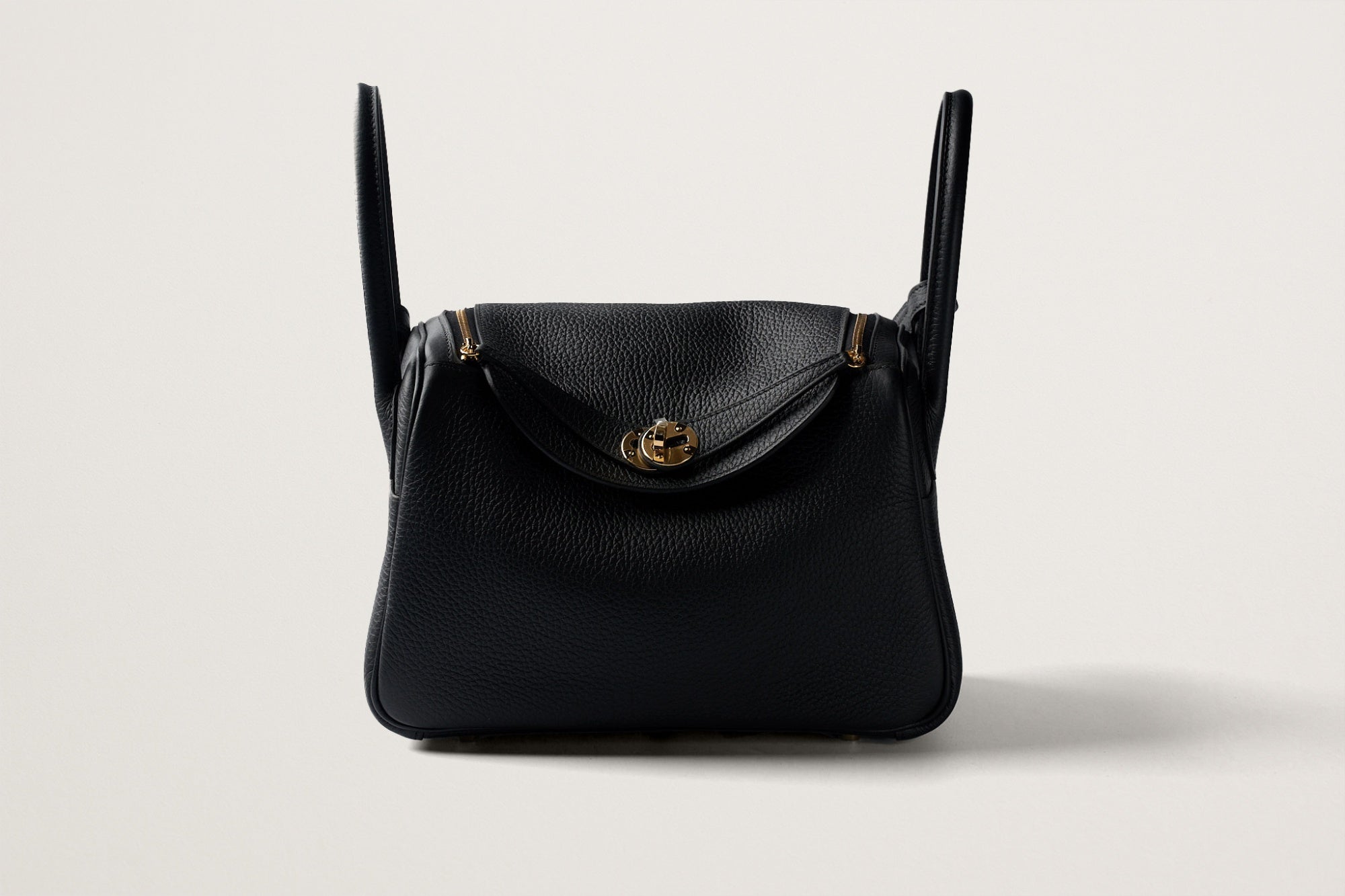 HERMES リンディ26 黒 – GINZA SATAKE