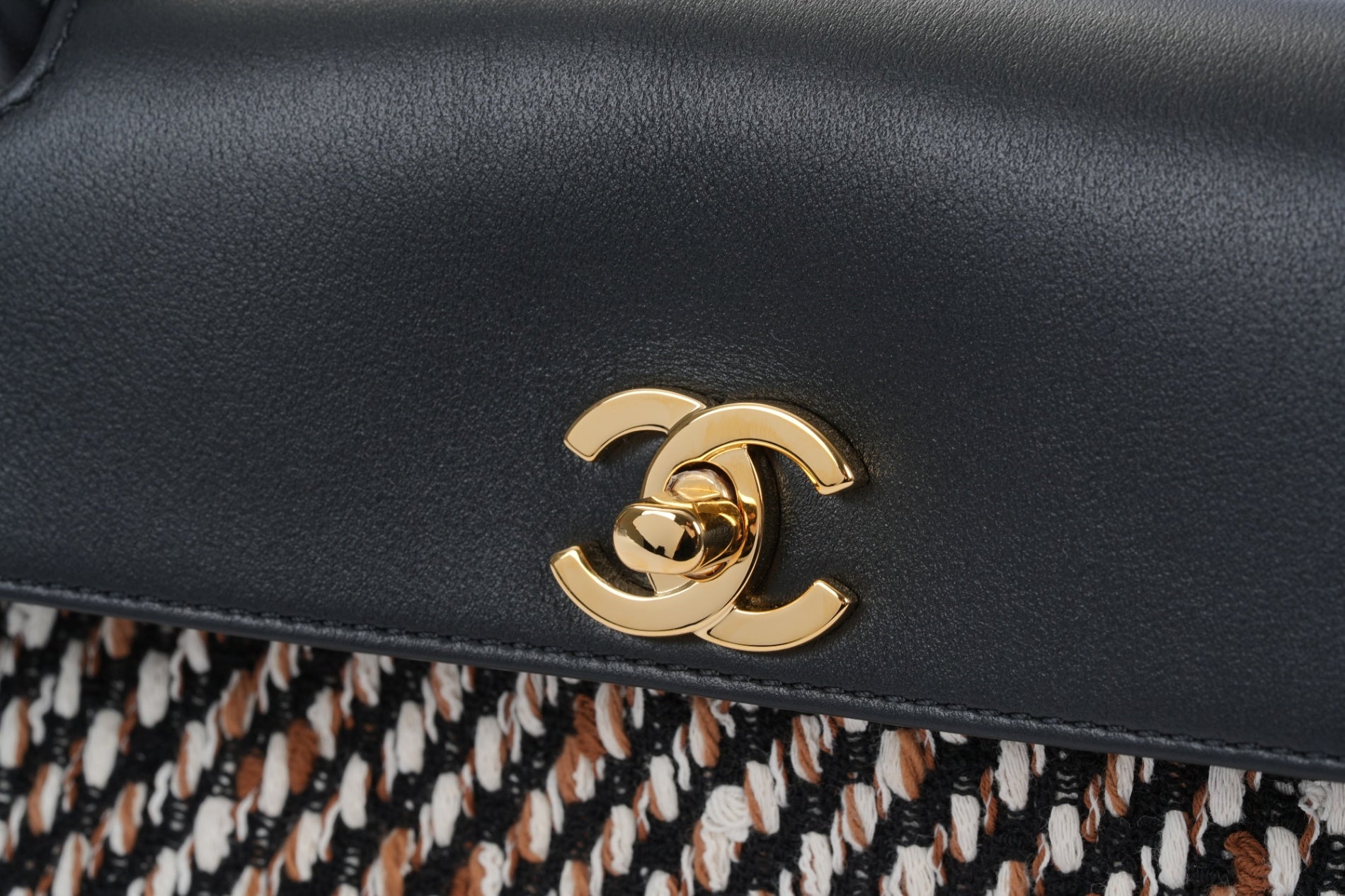 CHANEL スモール ショッピング バッグ