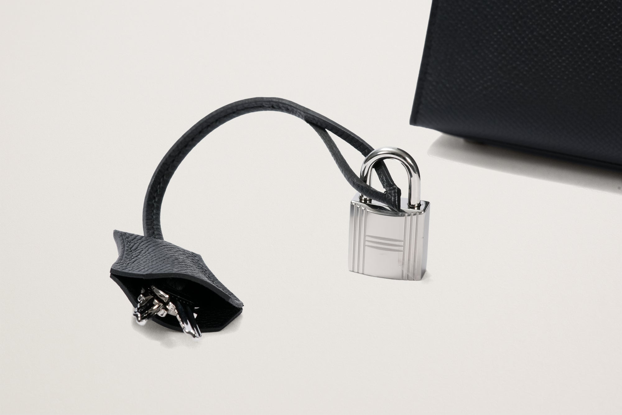 HERMES ケリー25 黒