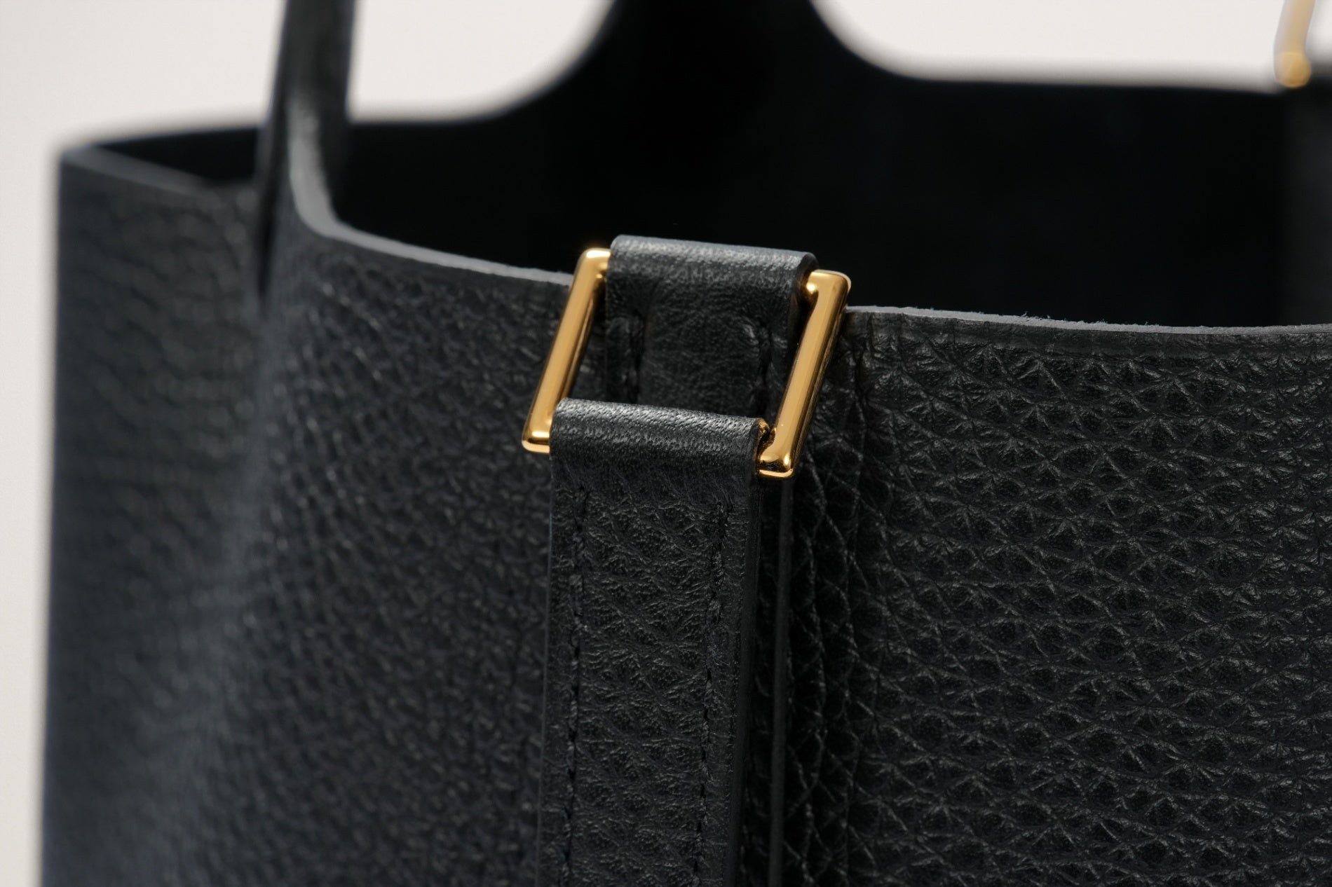 HERMES ピコタンロック18 黒