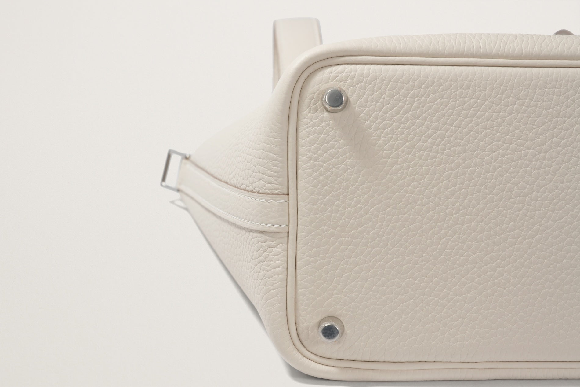 HERMES ピコタンロック18 クレ