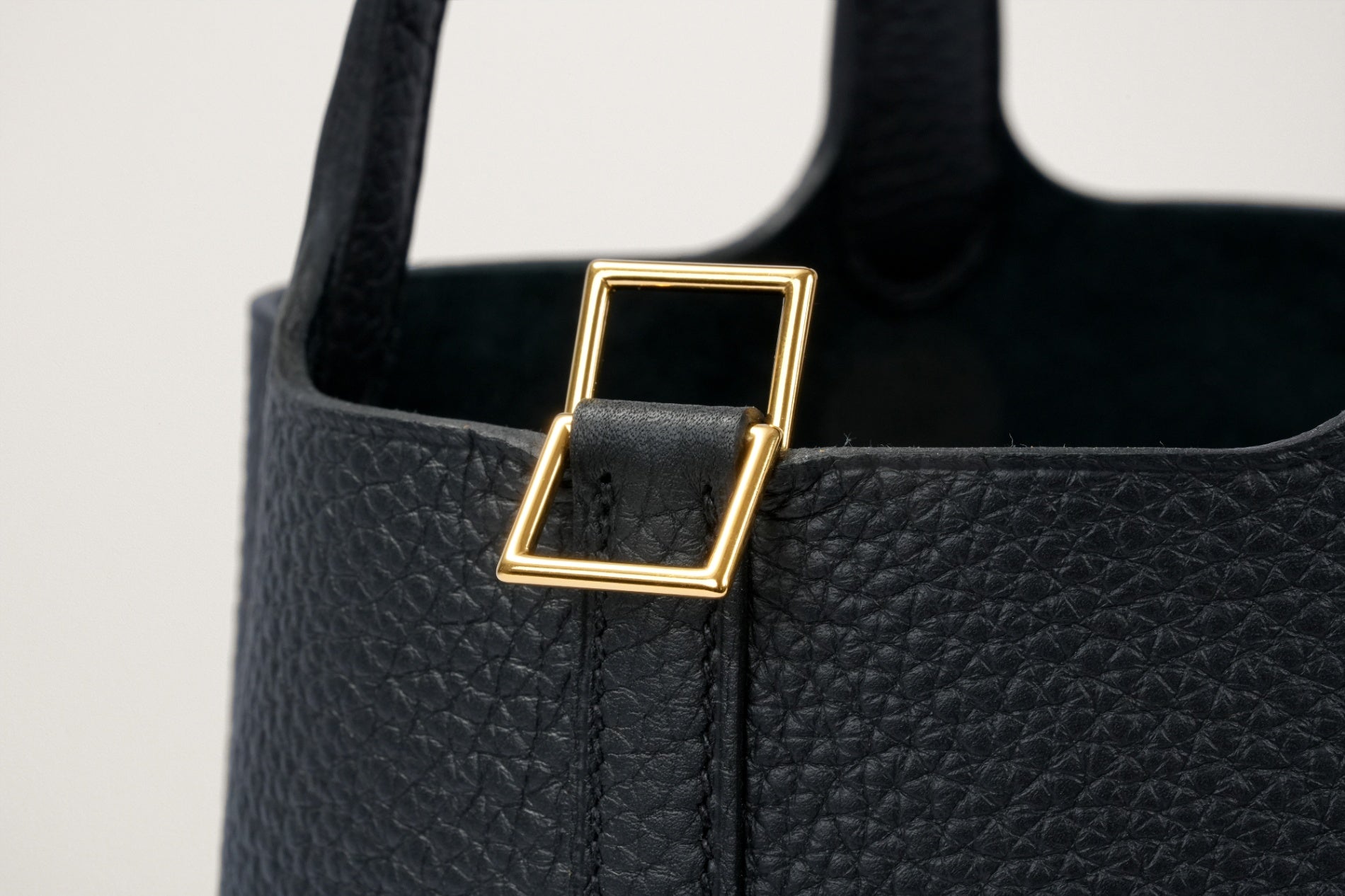 HERMES ピコタンロック18 黒 – GINZA SATAKE