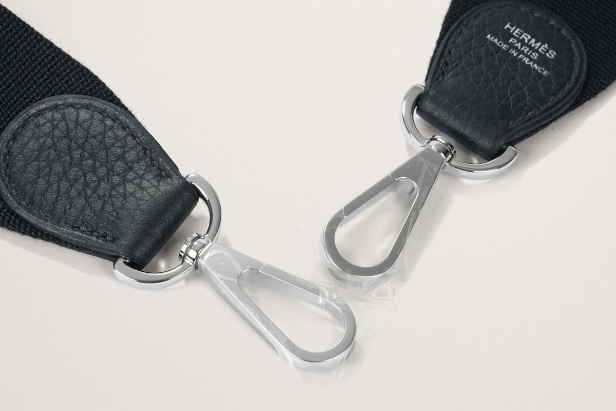 HERMES エヴリン23 黒
