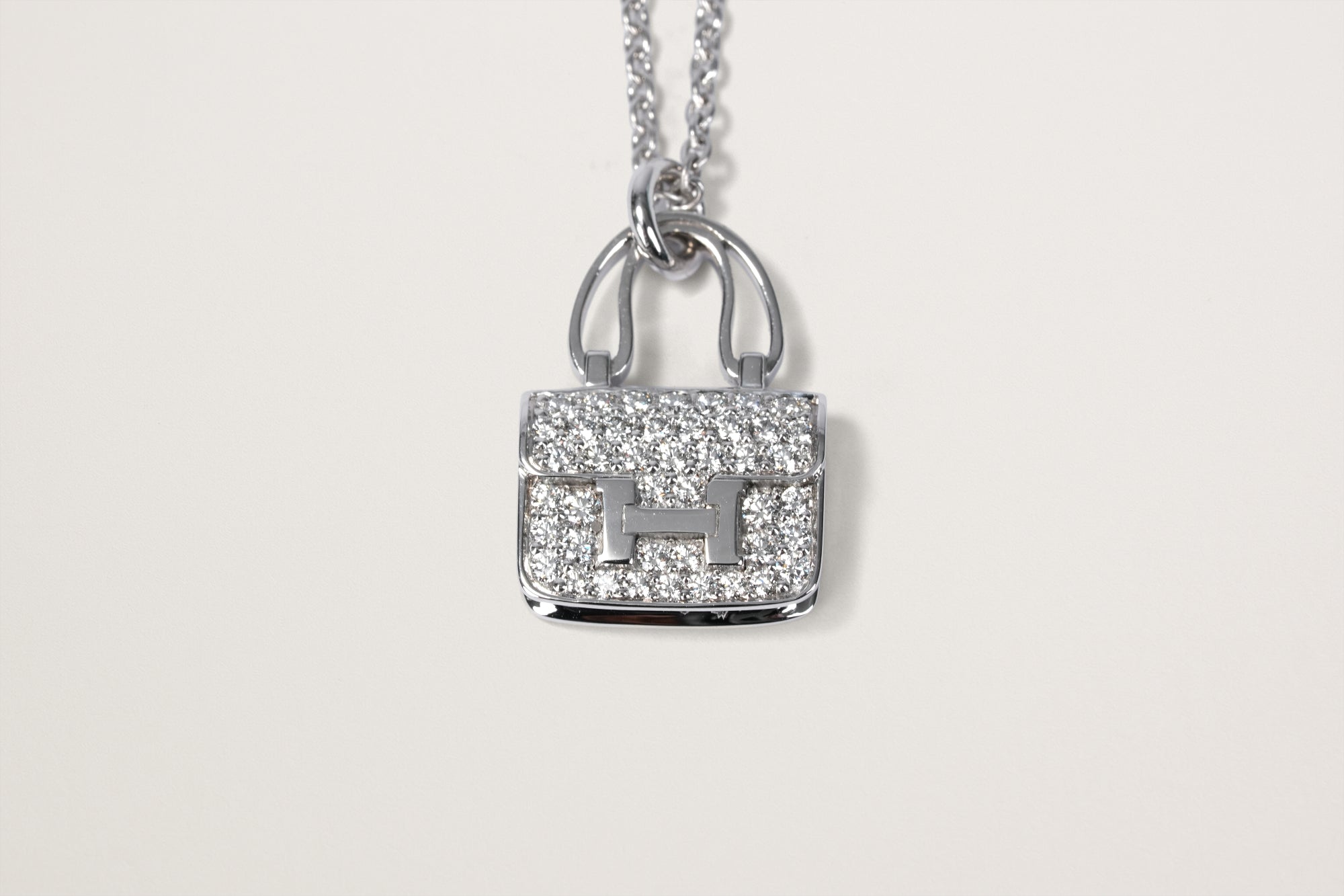 HERMES K18WG アミュレット コンスタンス ダイヤモンドネックレス