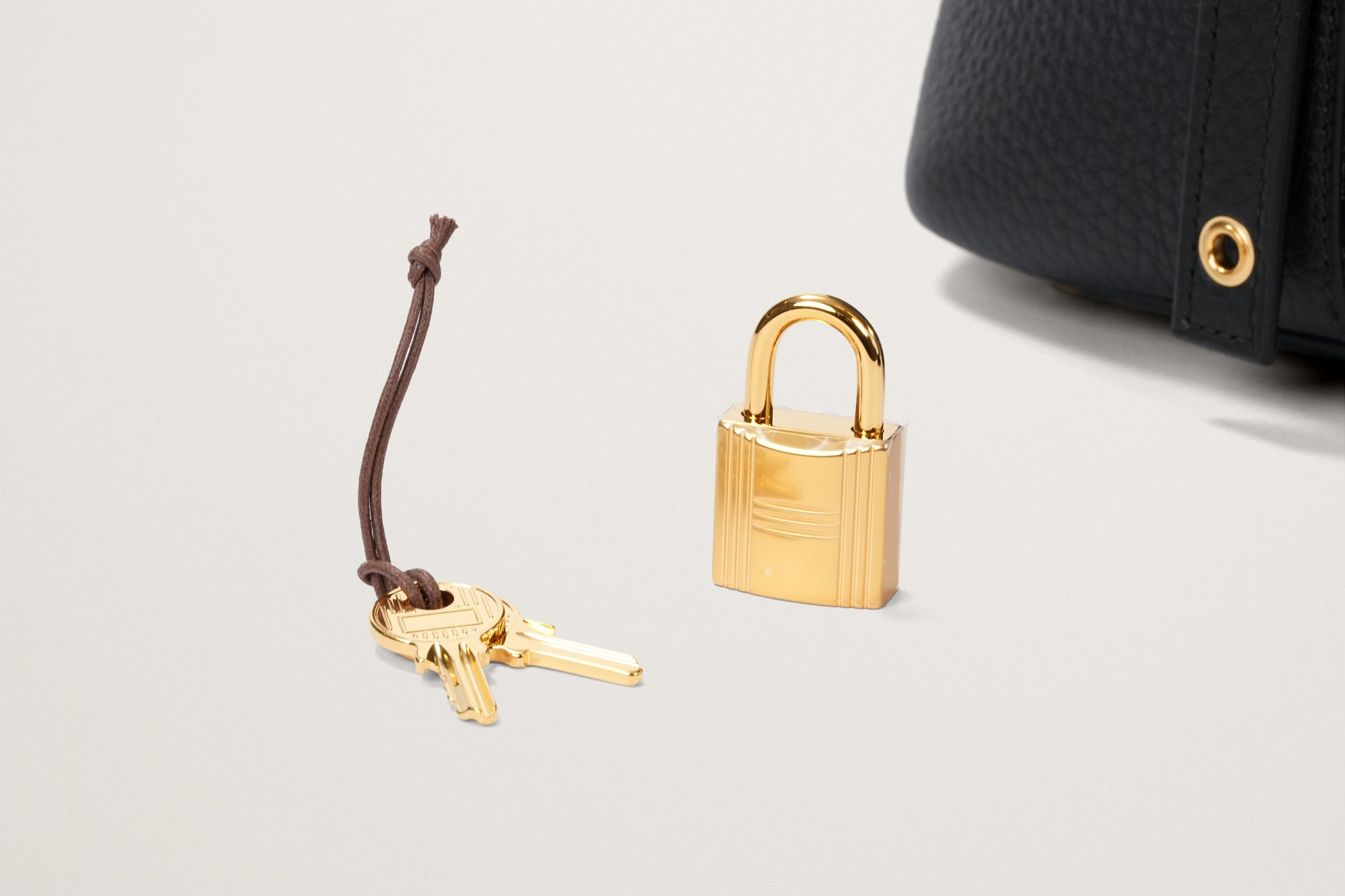 HERMES ピコタンロック18 タッチ 黒/グラファイト – GINZA SATAKE