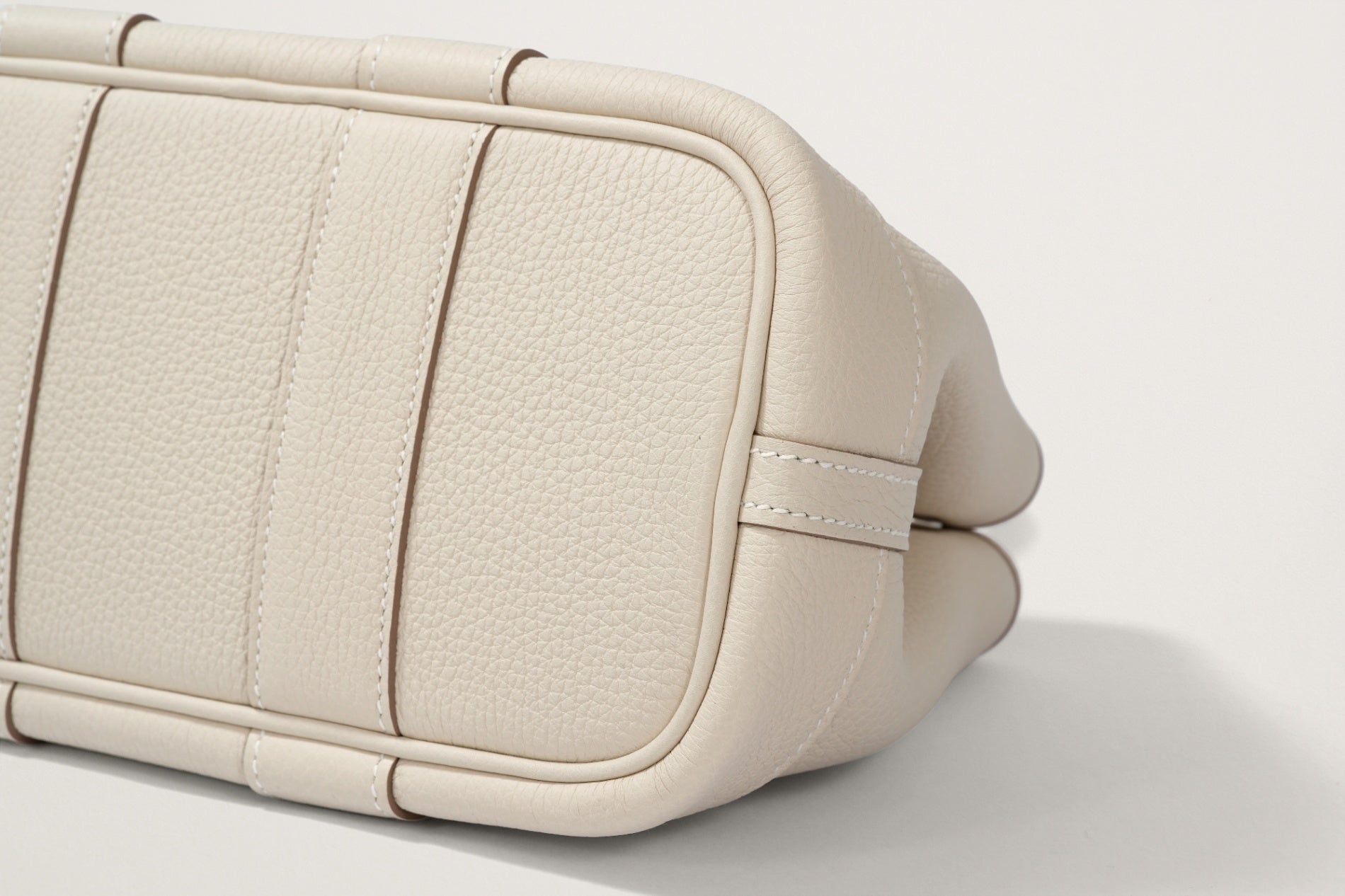 HERMES ネオ・ガーデン23 クレ