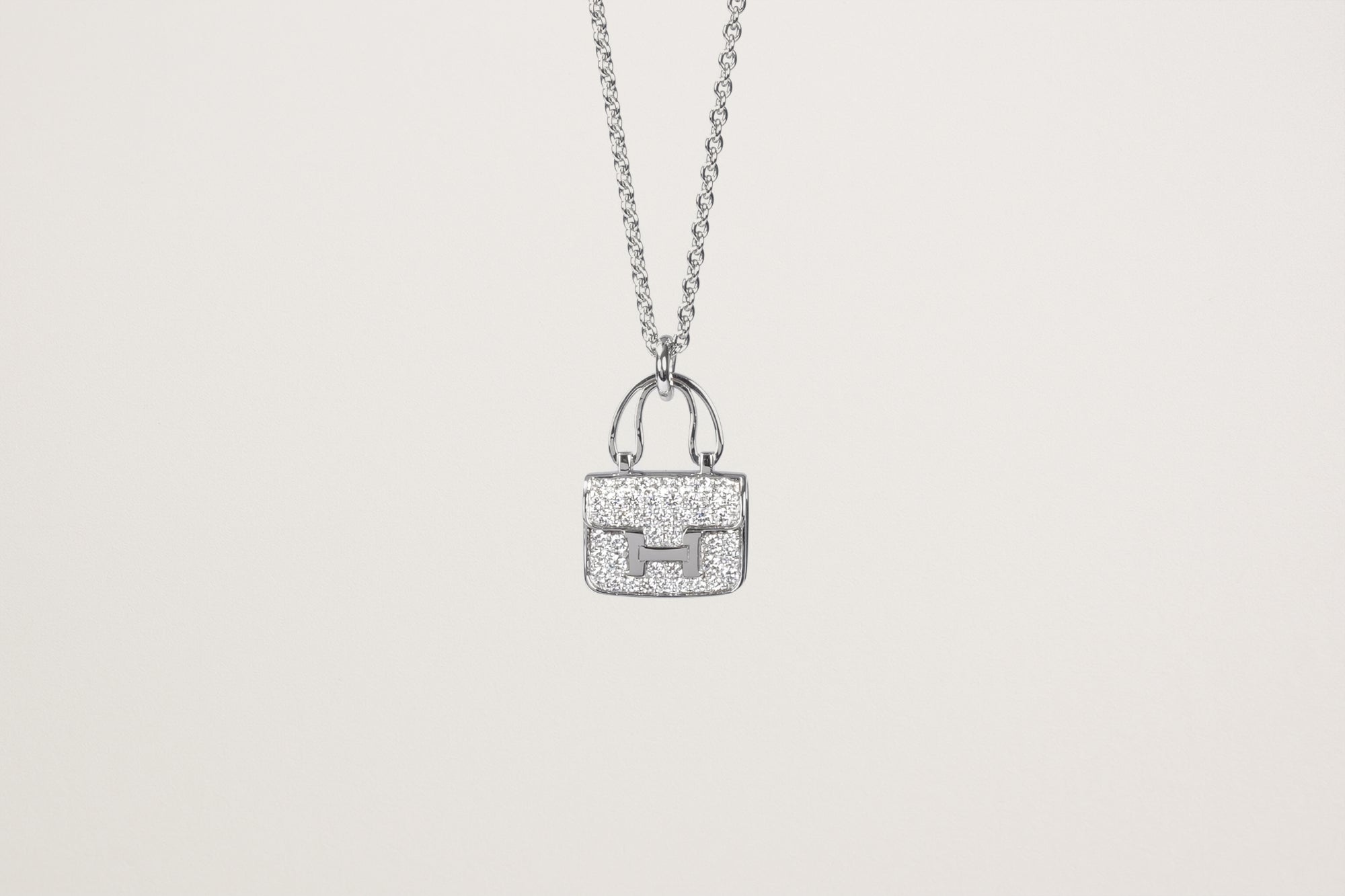 HERMES K18WG アミュレット コンスタンス ダイヤモンドネックレス