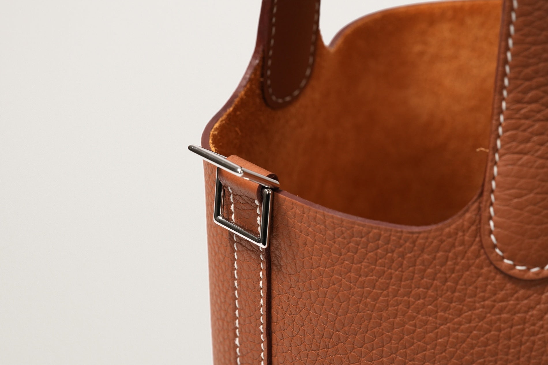 HERMES ピコタンロック18